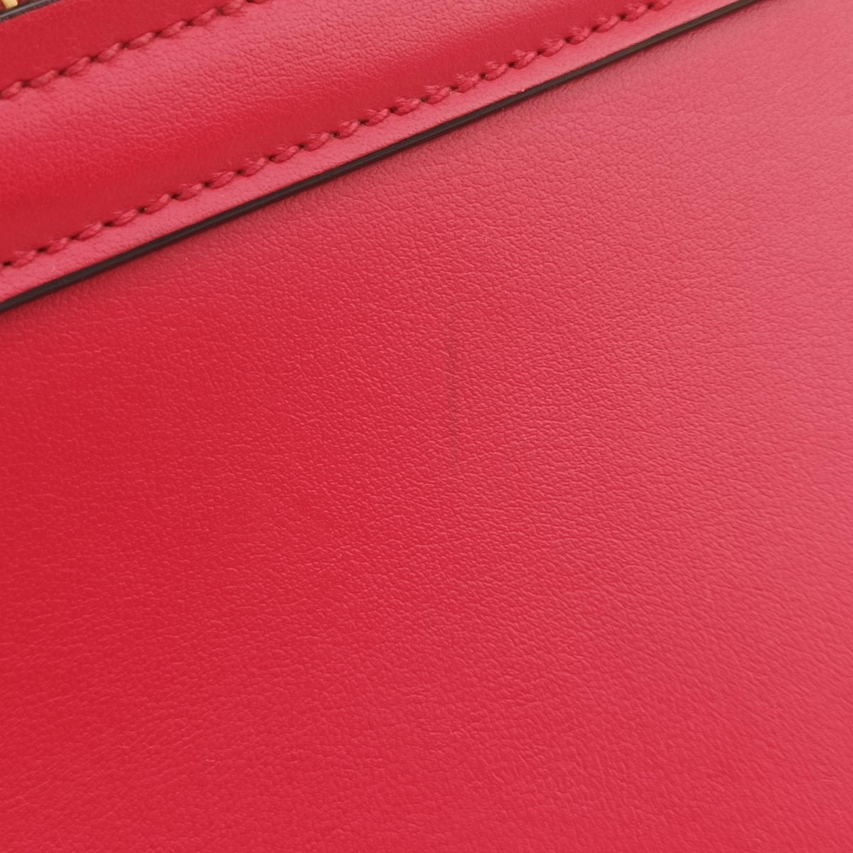 Pre-owned Prada Cahier Red×Black Leather 1BA070 handbag | stylenewstar