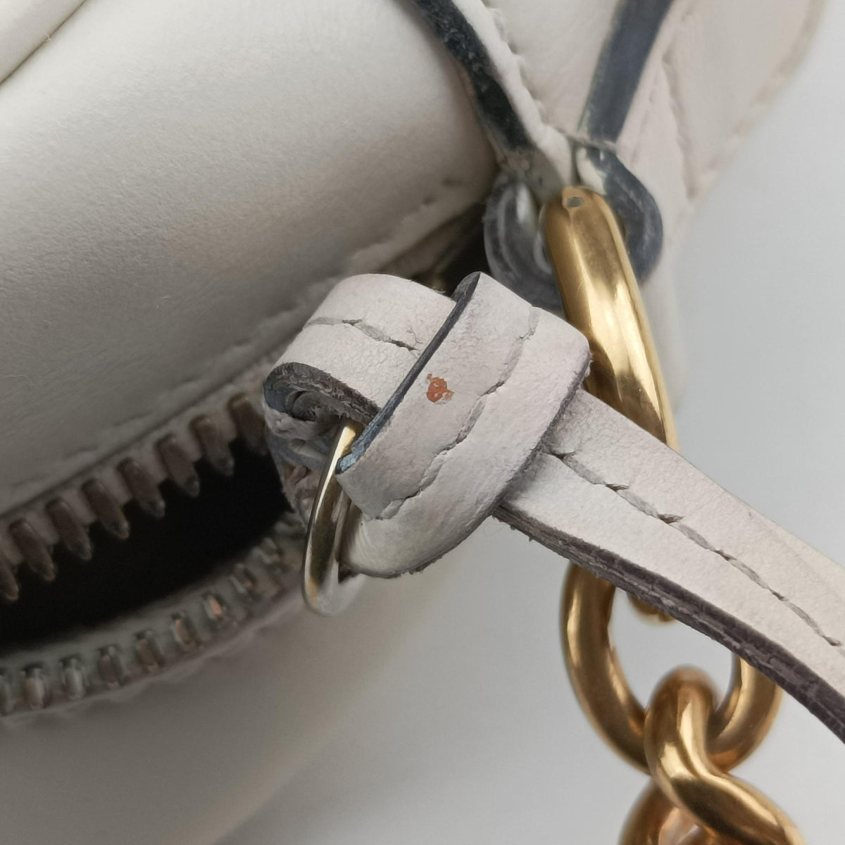 Secondhand Gucci GG Marmont White Leather 447632 shoulderbag | stylenewstar