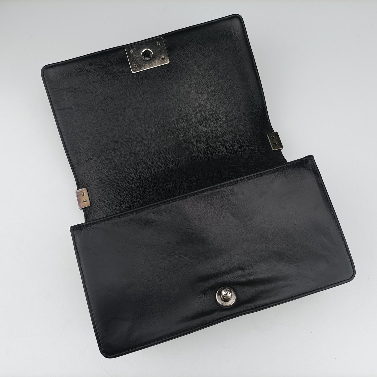 Vintage Chanel BOY CHANEL Black Leather A92105 shoulderbag | stylenewstar