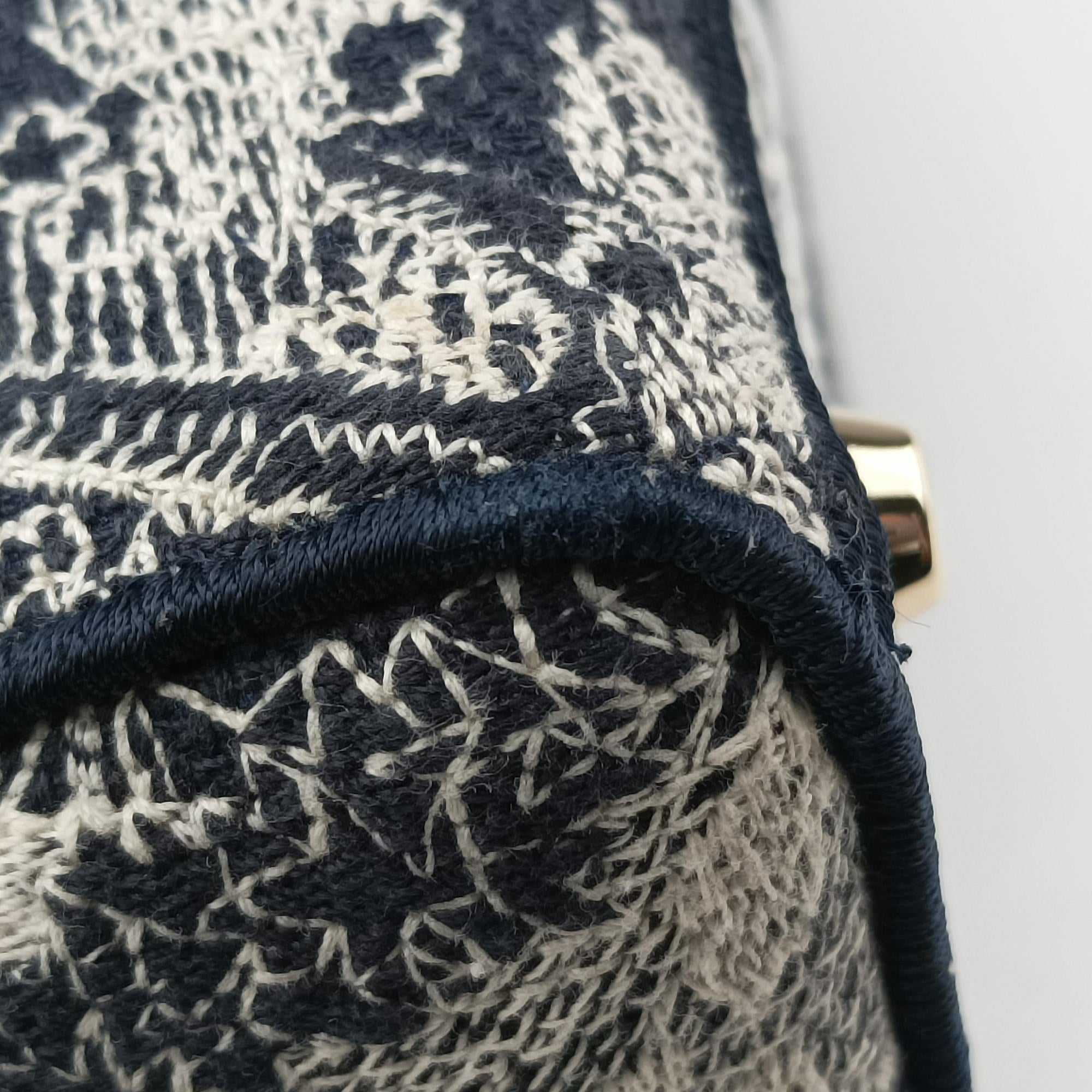 Pre-owned Christian Dior D-Lite Medium Royaume Navy Jacquard  shoulderbag | stylenewstar