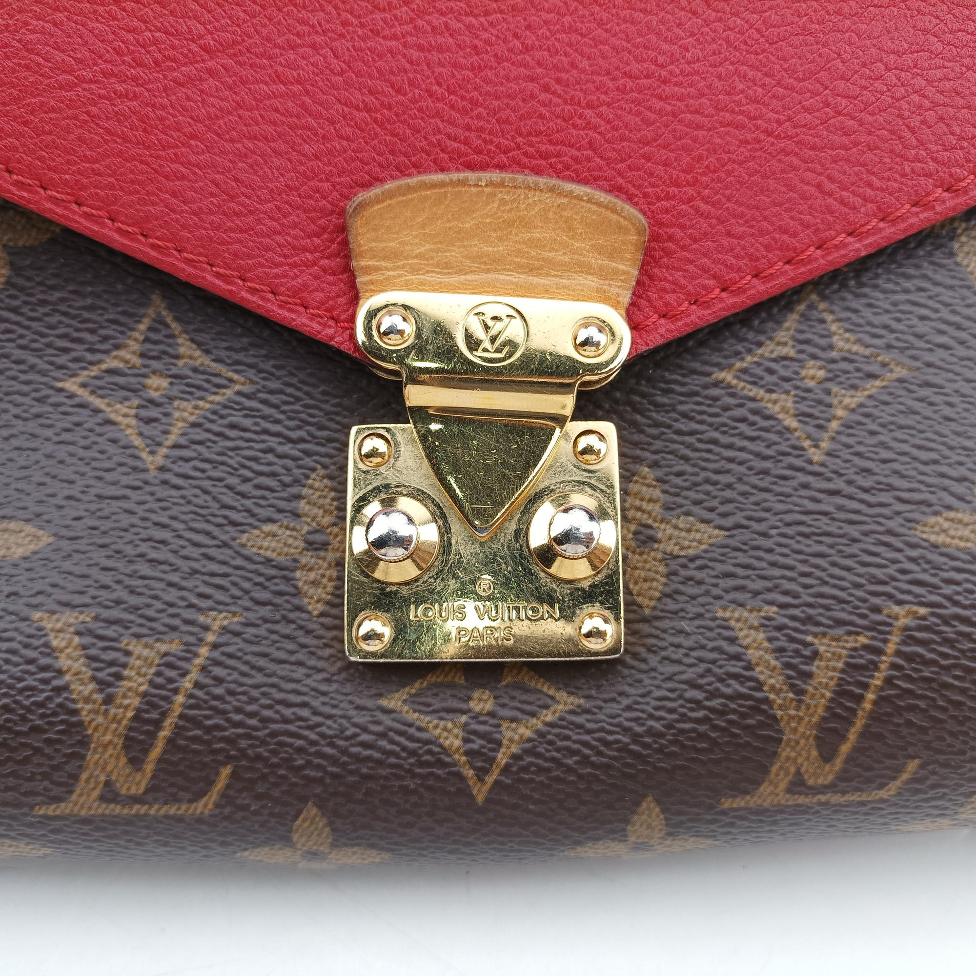 Pre-owned Louis Vuitton PALLAS Chain Brown×CERISE Monogram Canvas×calf leather M41201 shoulderbag | stylenewstar