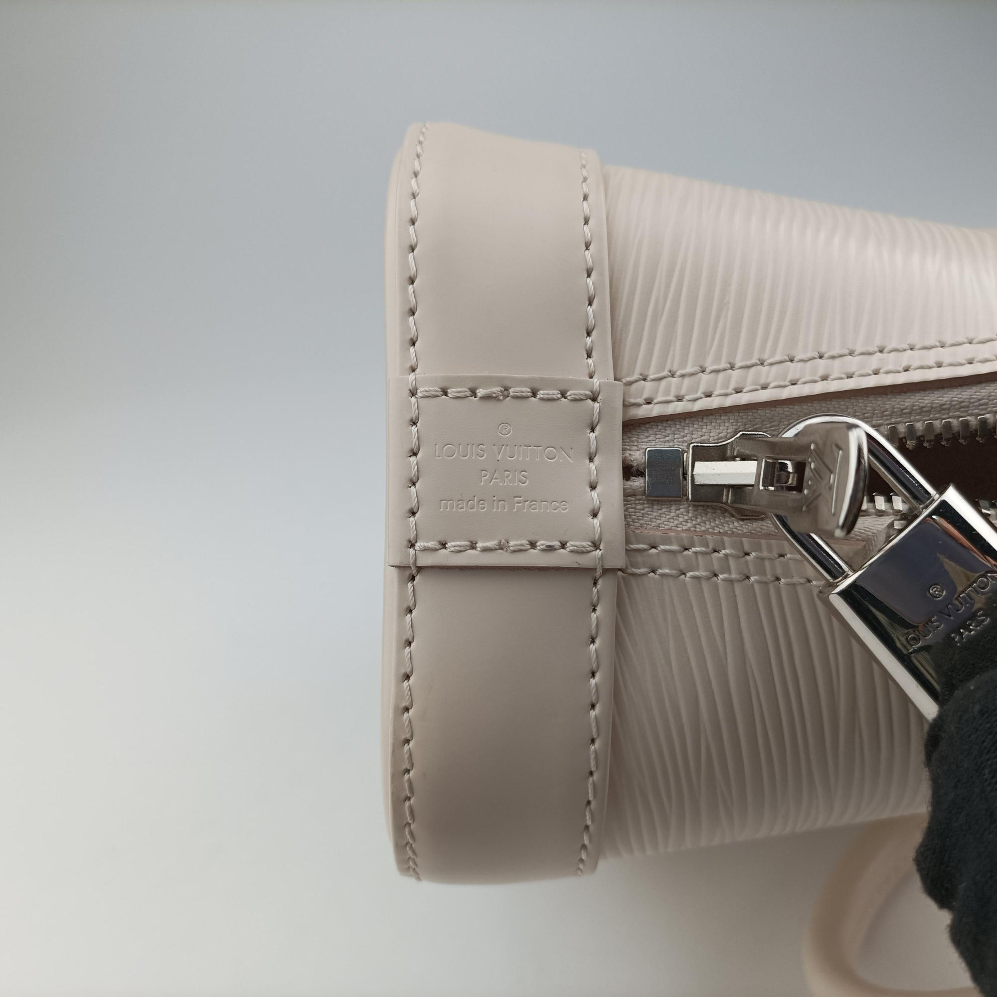 Pre-owned Louis Vuitton Alma BB IVOIRE Epi M58706 shoulderbag | stylenewstar