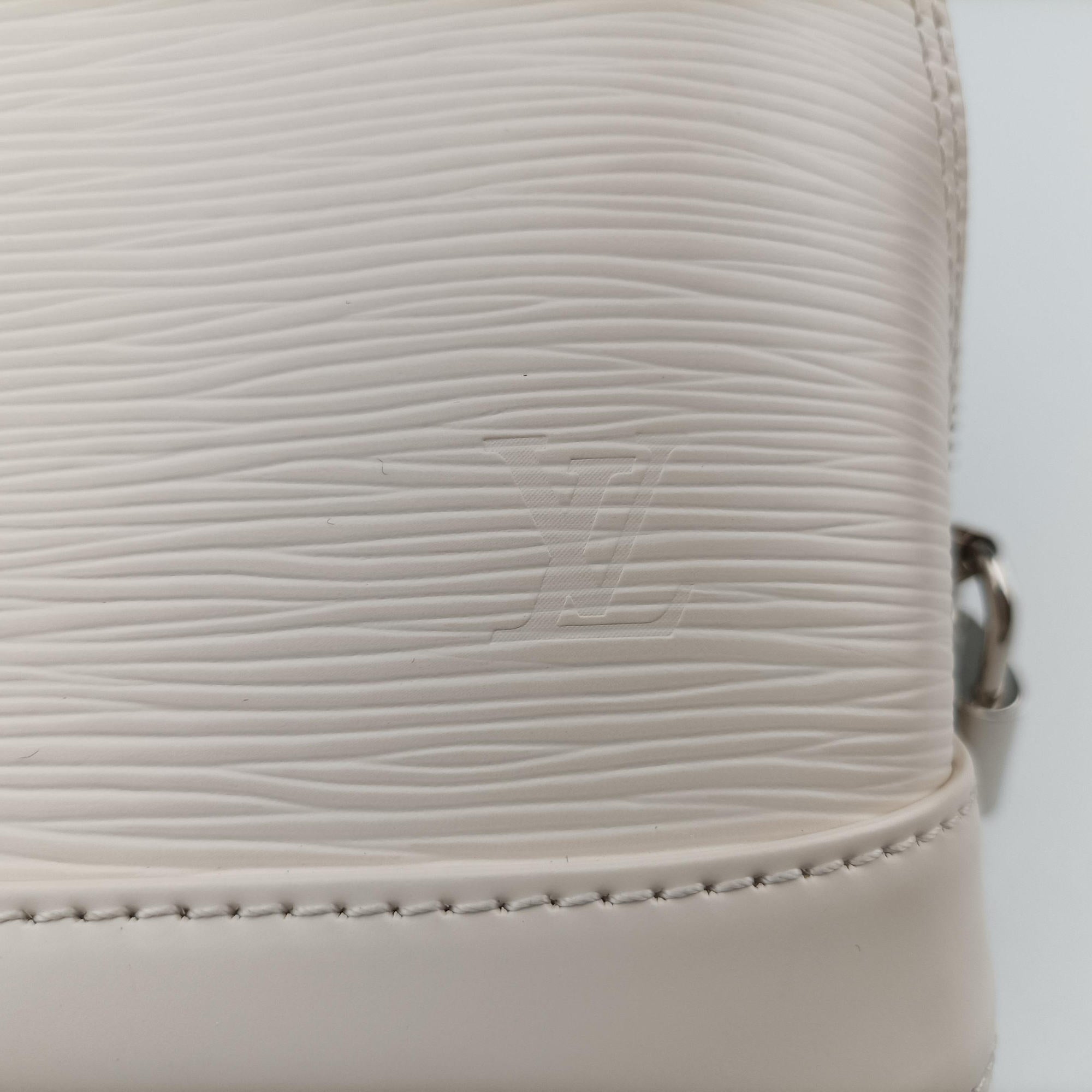 Pre-owned Louis Vuitton Alma BB IVOIRE Epi M58706 shoulderbag | stylenewstar