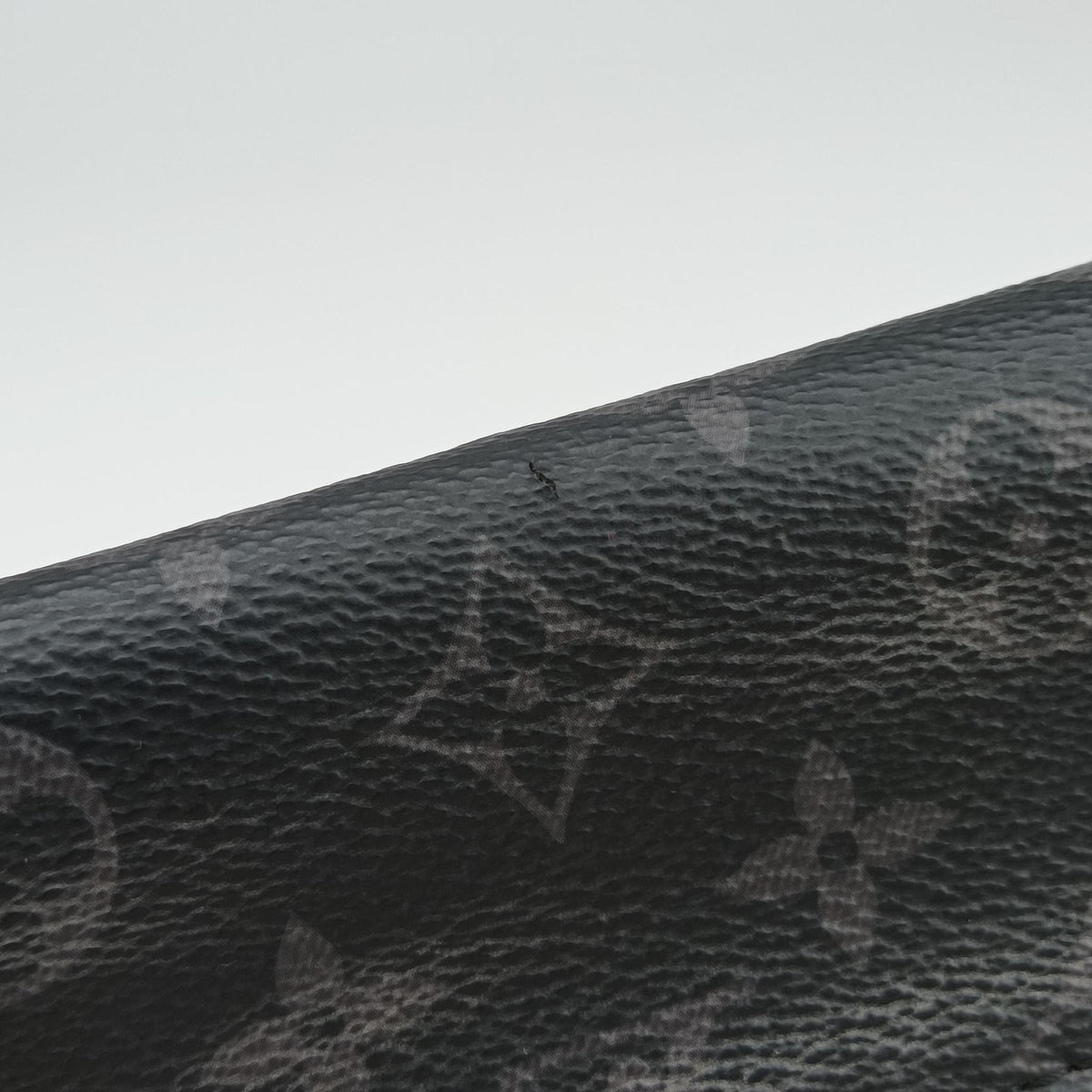 Vintage Louis Vuitton Messenger Voyage PM Noir Monogram Eclipse M40511 shoulderbag | stylenewstar