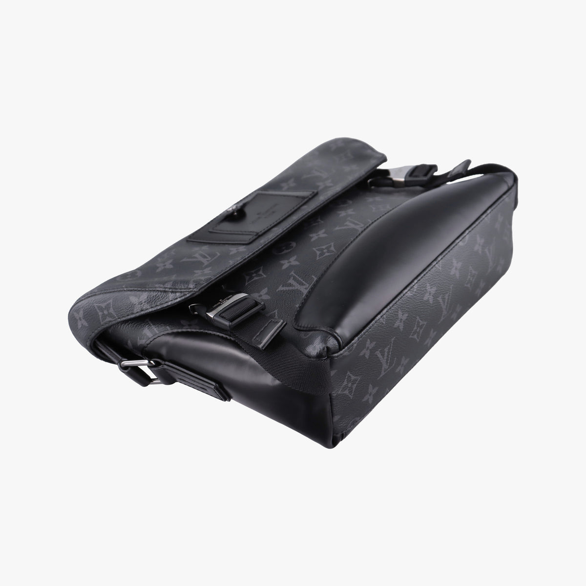 Vintage Louis Vuitton Messenger Voyage PM Noir Monogram Eclipse M40511 shoulderbag | stylenewstar