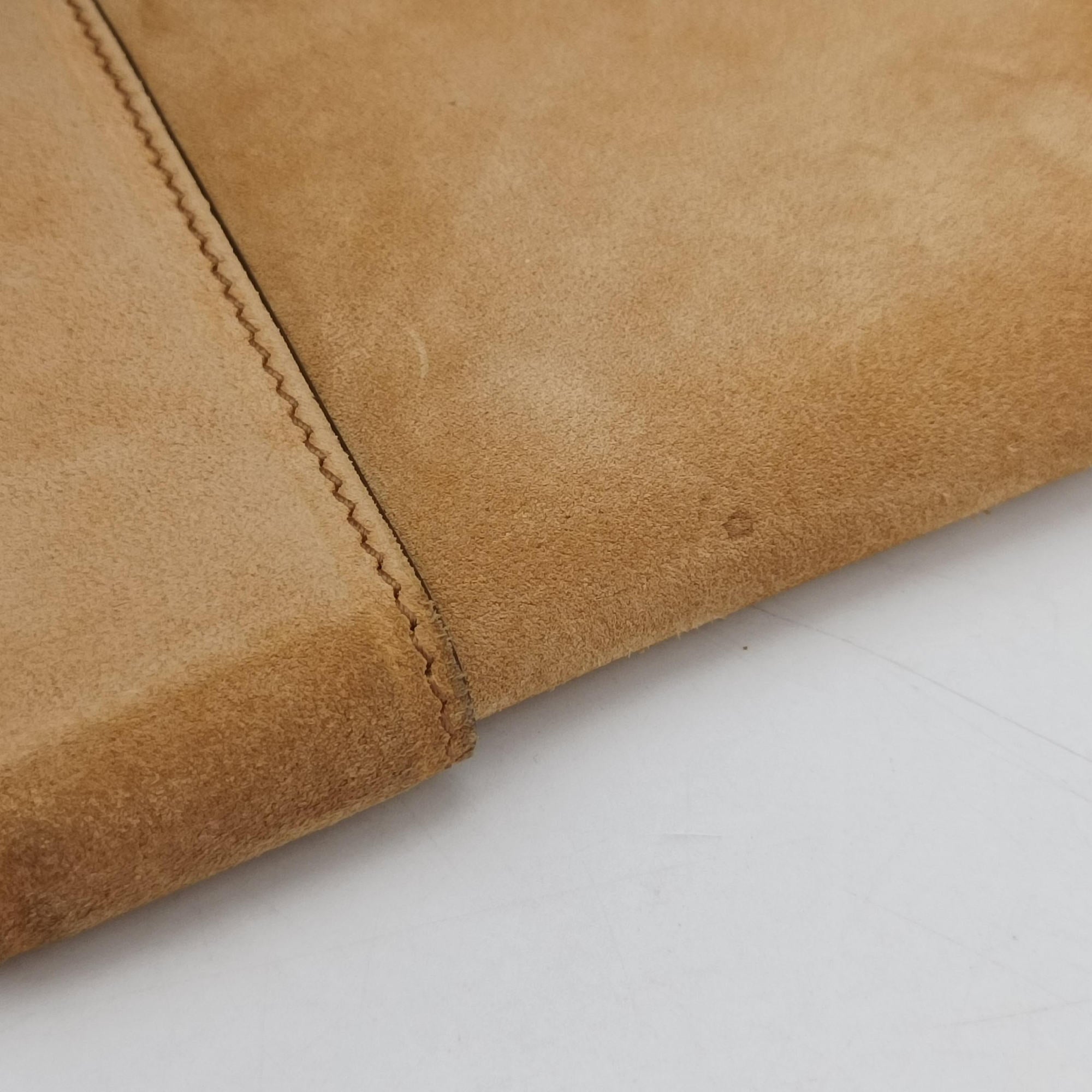 Vintage Gucci Romy Beige Suede 167738 clutchbag | stylenewstar