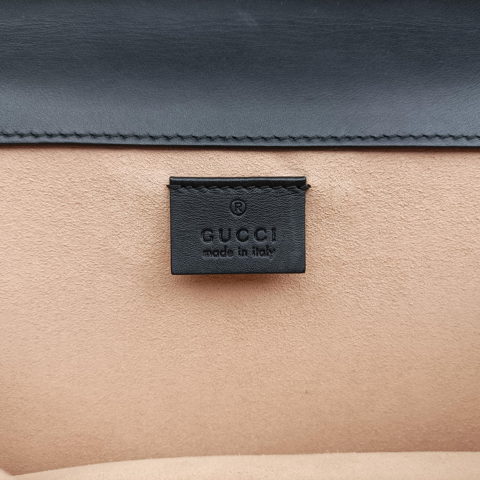 Vintage Gucci Dionysus Black Leather 400249 shoulderbag | stylenewstar