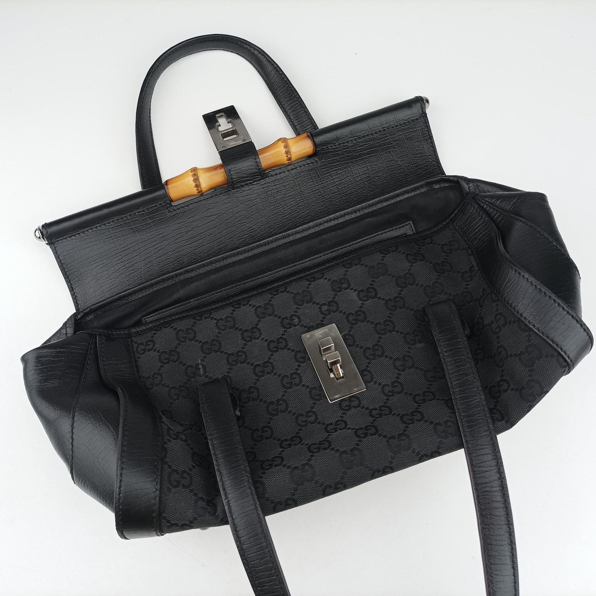 Pre-owned Gucci Bamboo Bullet Black Canvas × Leather 111713 shoulderbag | stylenewstar