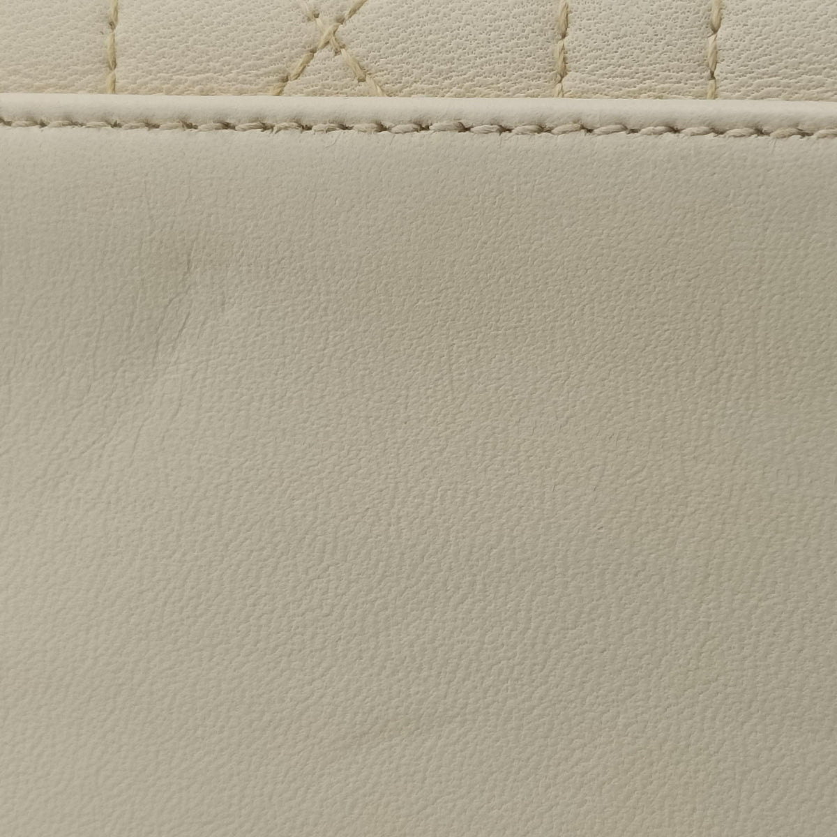 Pre-owned Christian Dior Lady Dior White lambskin  shoulderbag | stylenewstar