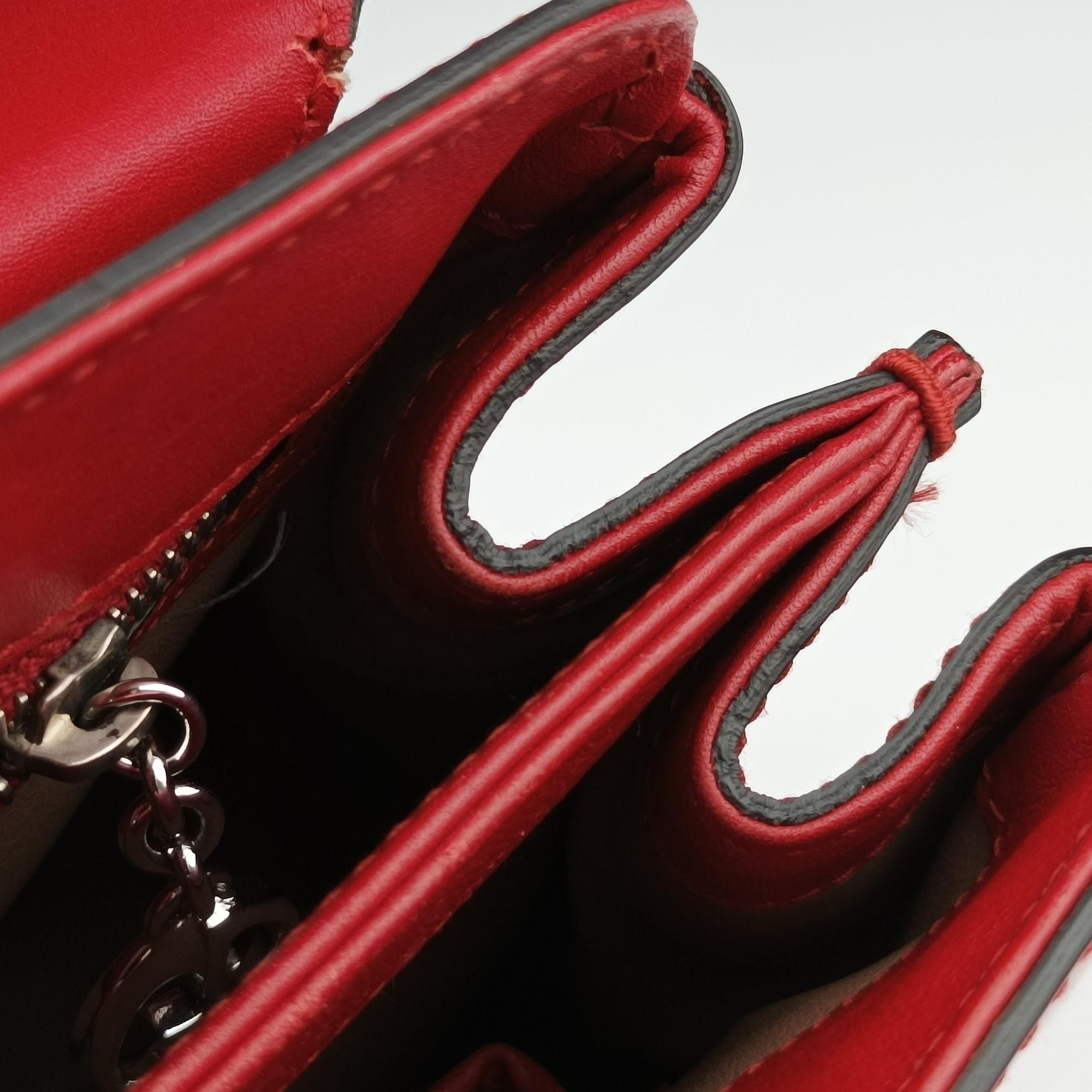 Pre-owned Gucci Bamboo Red Leather 331830 handbag | stylenewstar