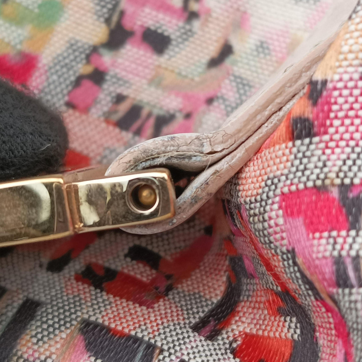 Vintage Fendi Zucchino Glitter Logo Multicolour Canvas 8BL068 handbag | stylenewstar