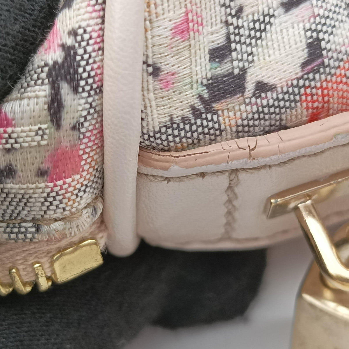 Vintage Fendi Zucchino Glitter Logo Multicolour Canvas 8BL068 handbag | stylenewstar