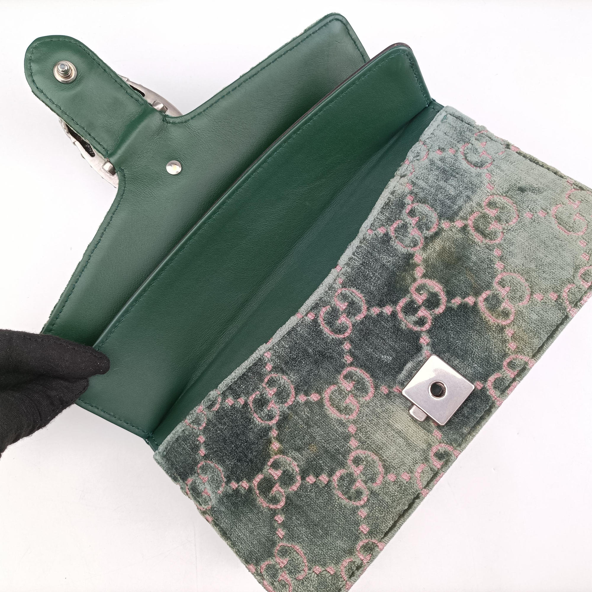 Pre-owned Gucci Dionysus Green velour 499623 shoulderbag | stylenewstar