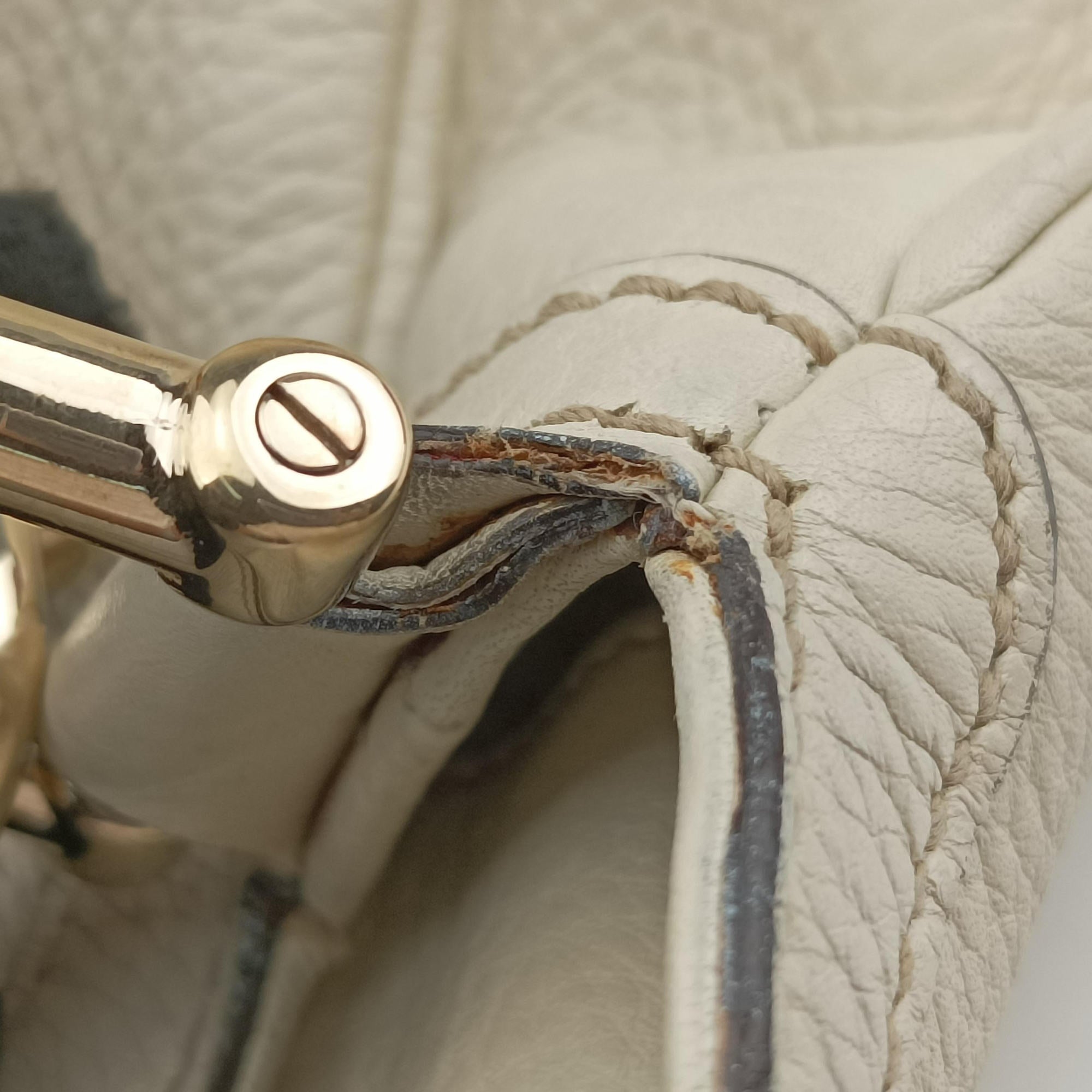 Pre-owned Gucci Bamboo White Leather 282315 shoulderbag | stylenewstar