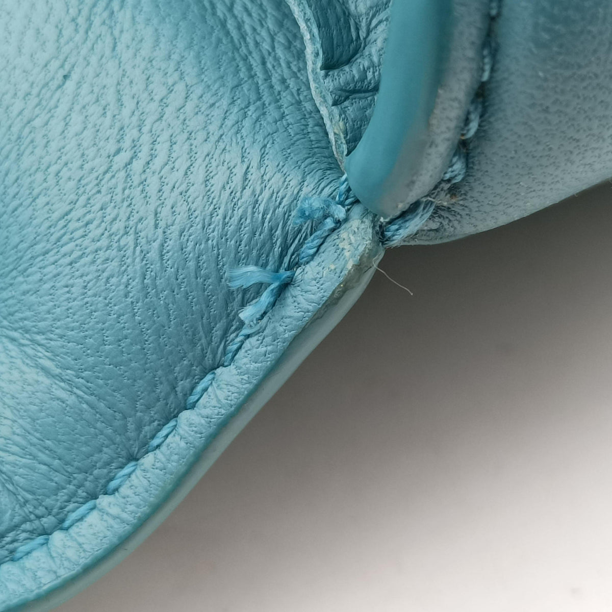 Pre-owned Bottega Veneta The Chain Cassette Blue lambskin  shoulderbag | stylenewstar
