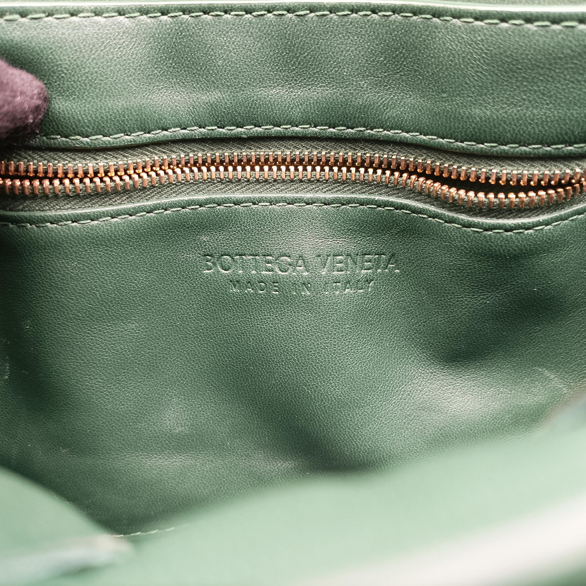 Vintage Bottega Veneta Padded CASSETTE Green lambskin  shoulderbag | stylenewstar