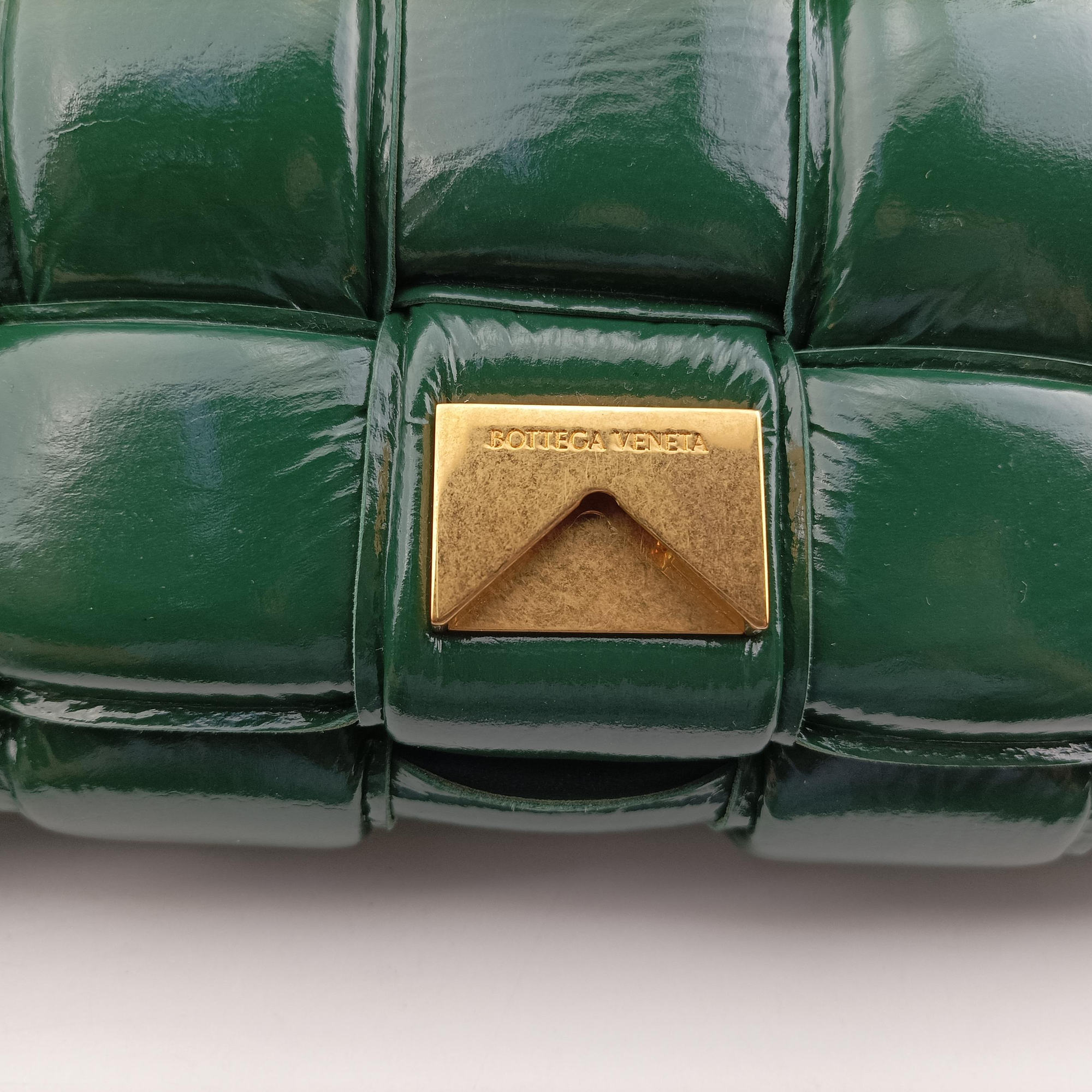 Vintage Bottega Veneta Padded CASSETTE Green lambskin  shoulderbag | stylenewstar