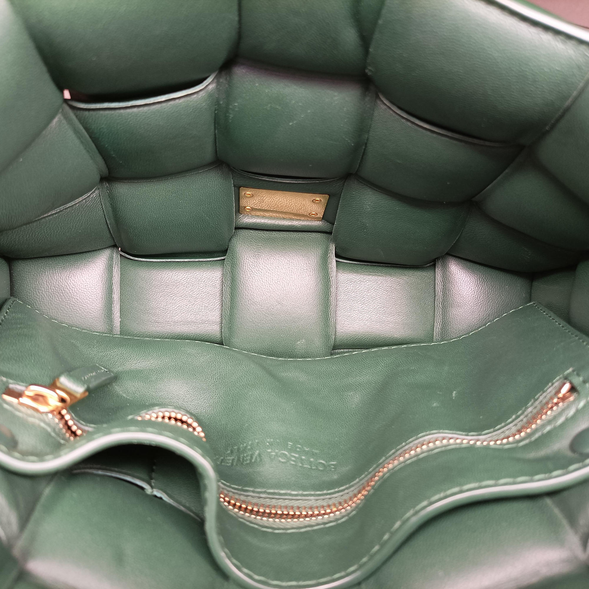 Vintage Bottega Veneta Padded CASSETTE Green lambskin  shoulderbag | stylenewstar