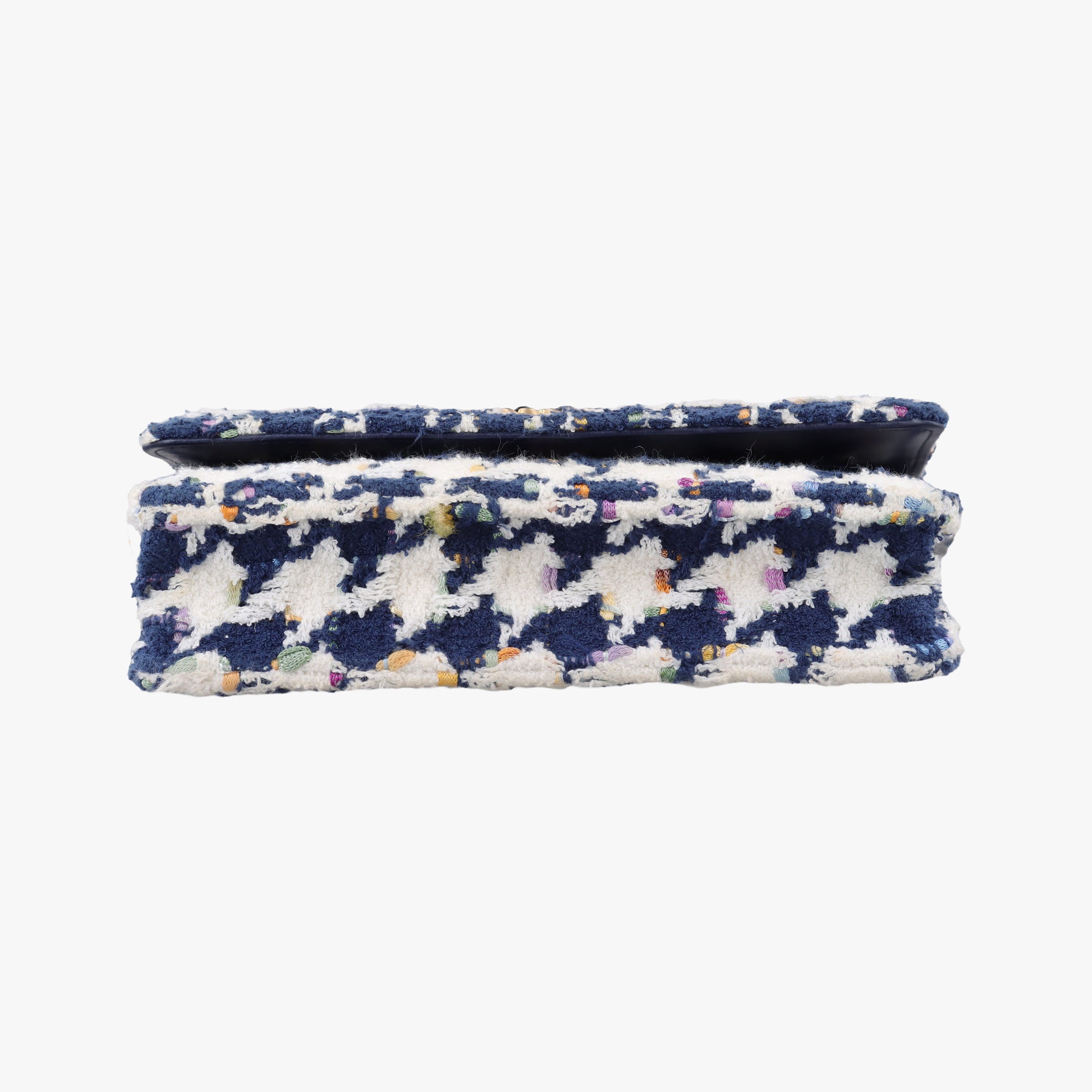 Secondhand Chanel Chanel 19 WOC Houndstooth White × Navy fabric AP0957 shoulderbag | stylenewstar