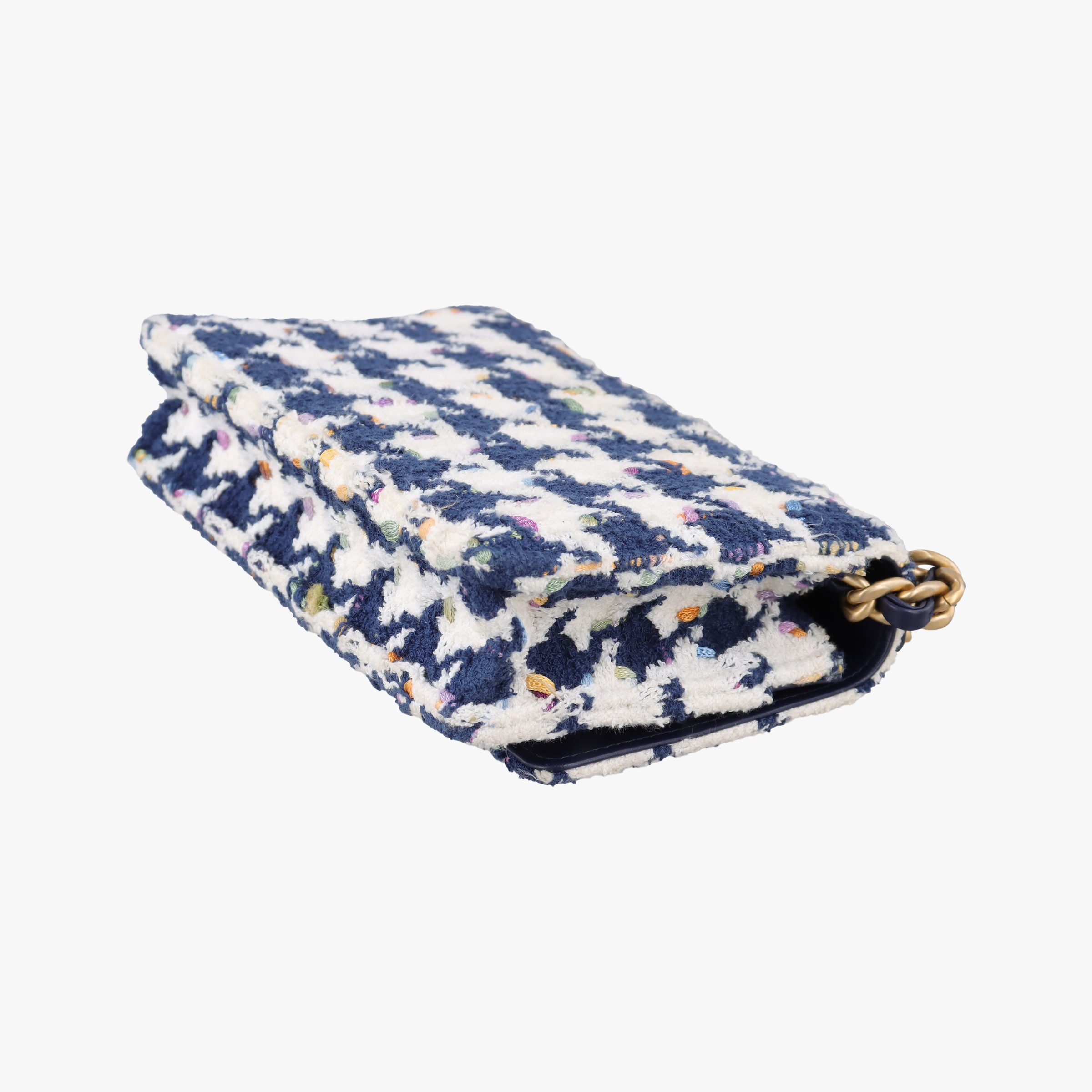Secondhand Chanel Chanel 19 WOC Houndstooth White × Navy fabric AP0957 shoulderbag | stylenewstar