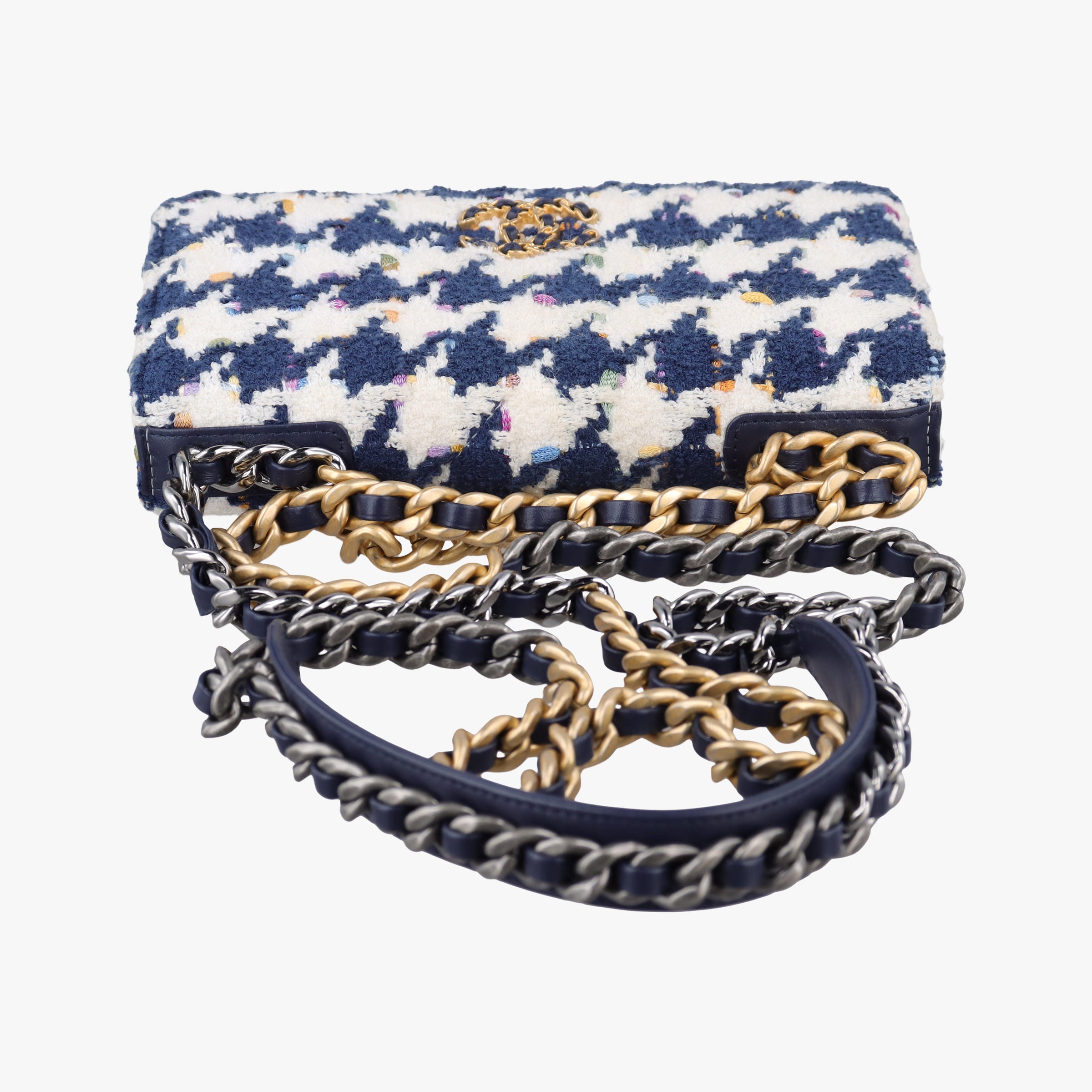 Secondhand Chanel Chanel 19 WOC Houndstooth White × Navy fabric AP0957 shoulderbag | stylenewstar