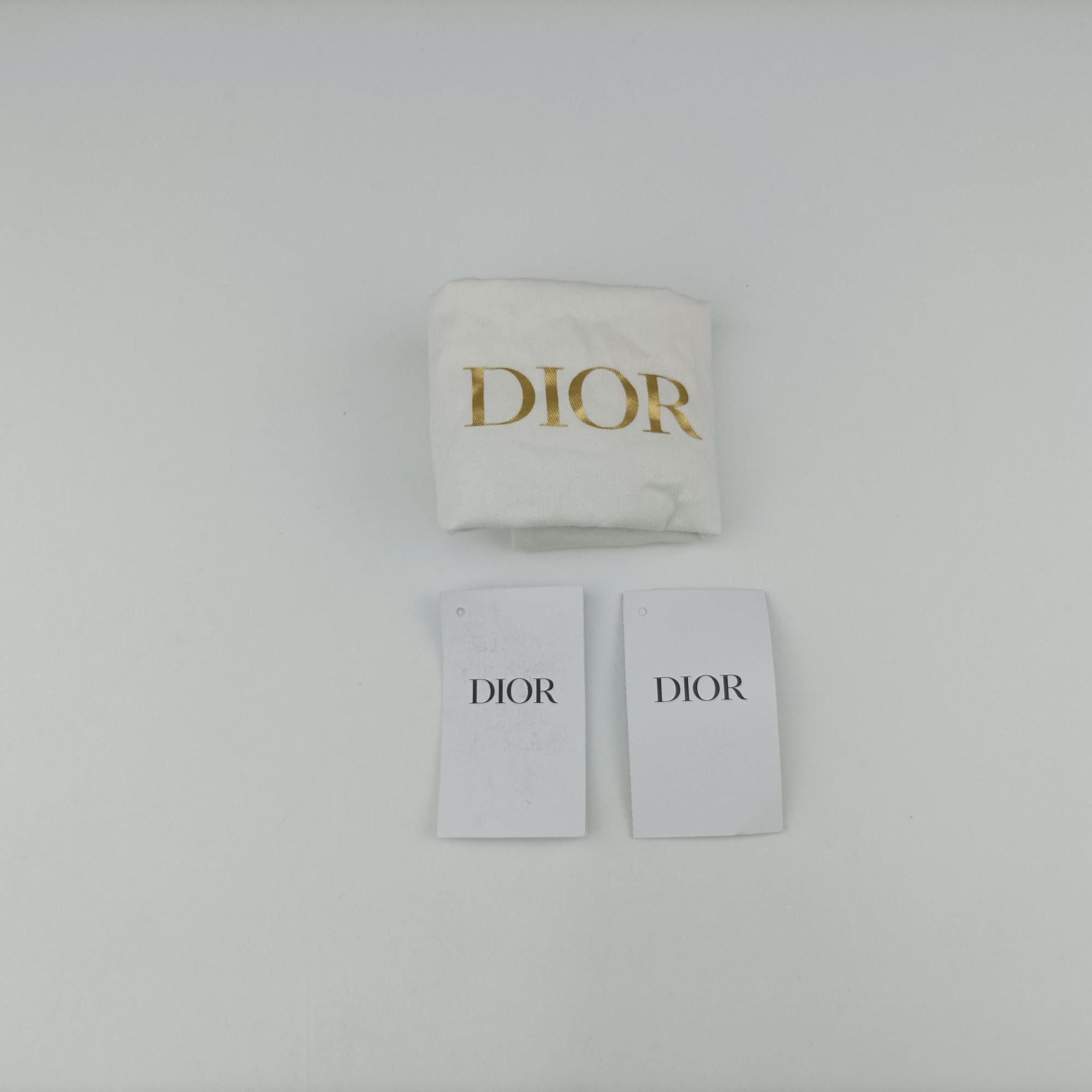 Secondhand Christian Dior Dioramour Dior Caro Heart Micro Vanity Case White Lambskin  shoulderbag | stylenewstar