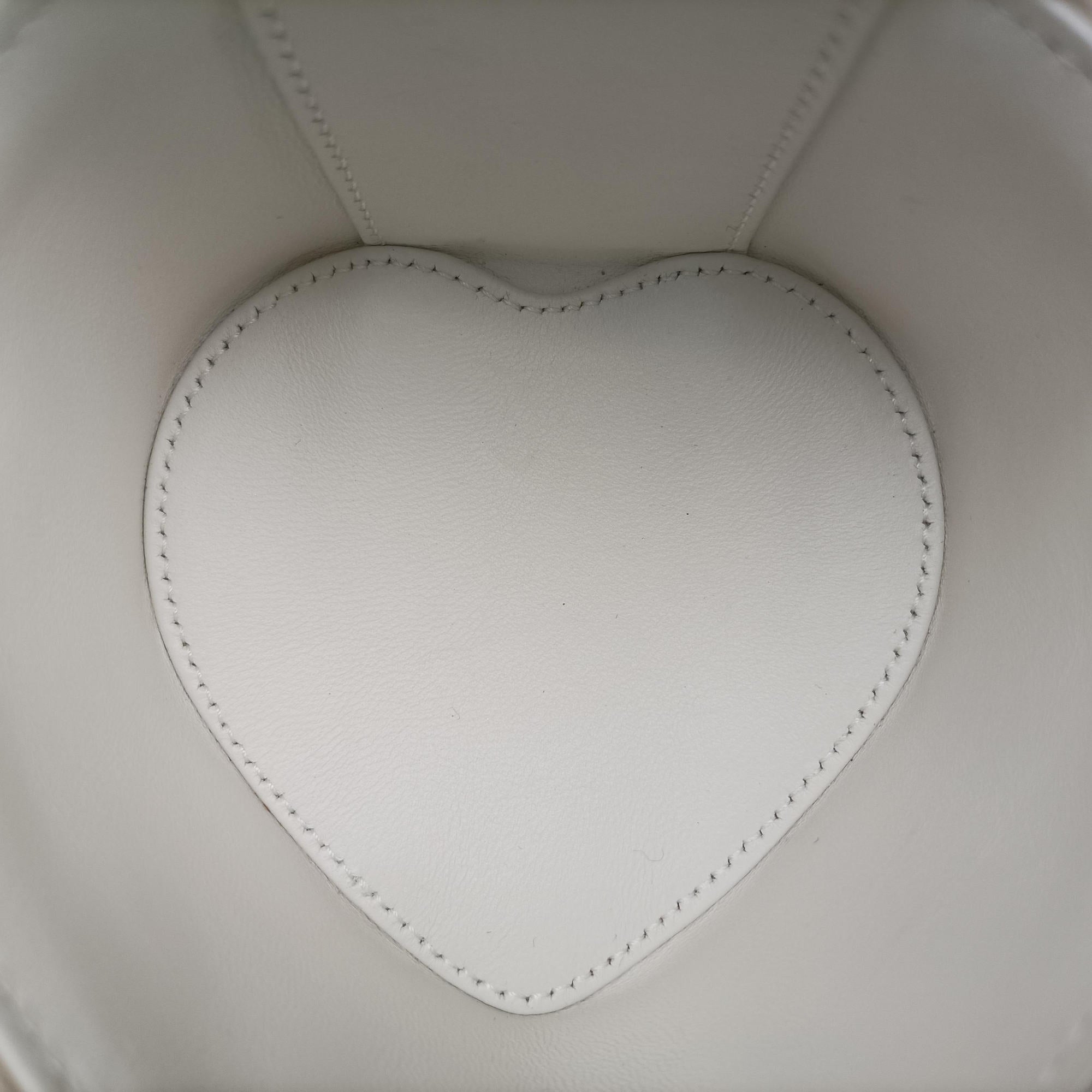 Secondhand Christian Dior Dioramour Dior Caro Heart Micro Vanity Case White Lambskin  shoulderbag | stylenewstar