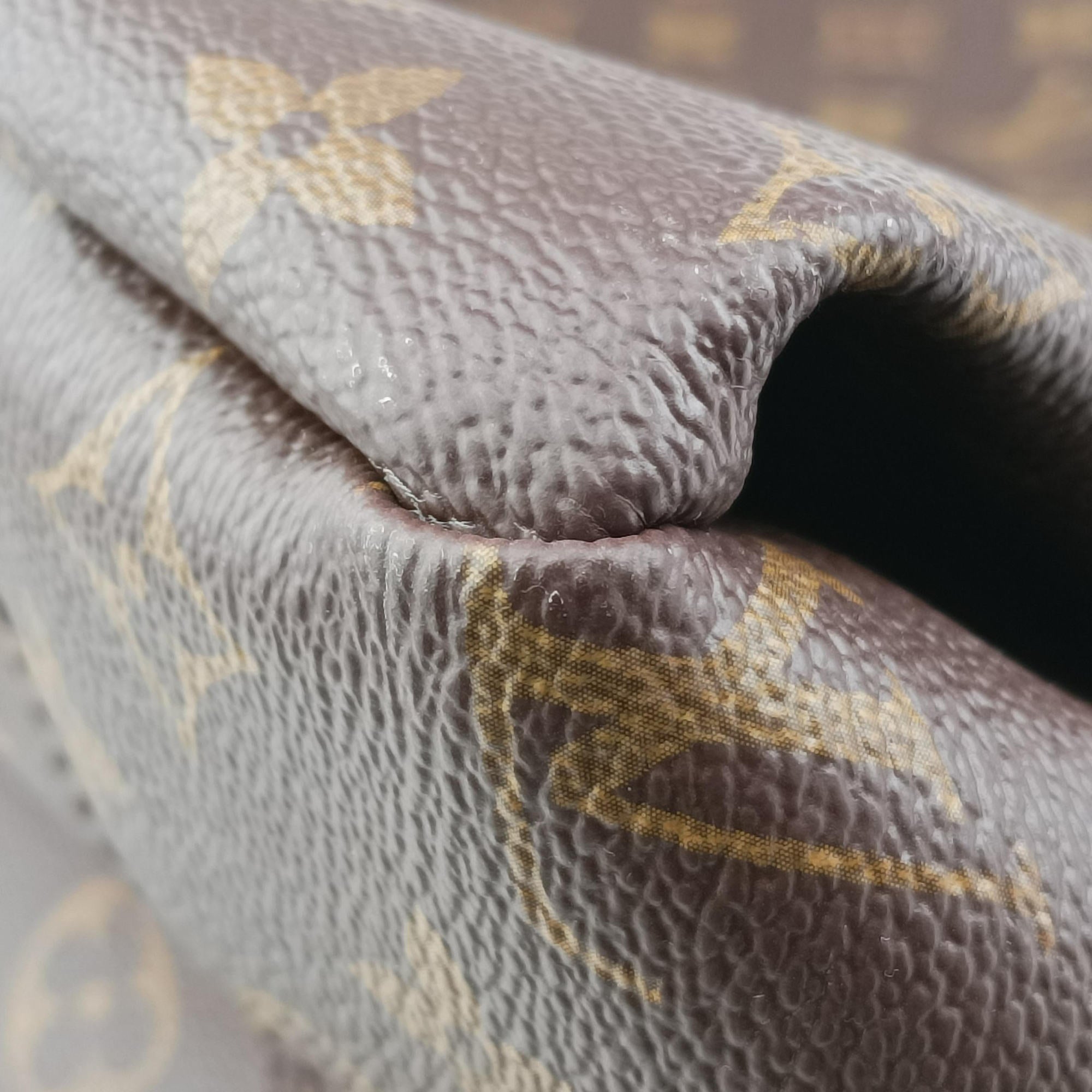 Vintage Louis Vuitton ARTSY MM BROWN Monogram Canvas M40249 shoulderbag | stylenewstar