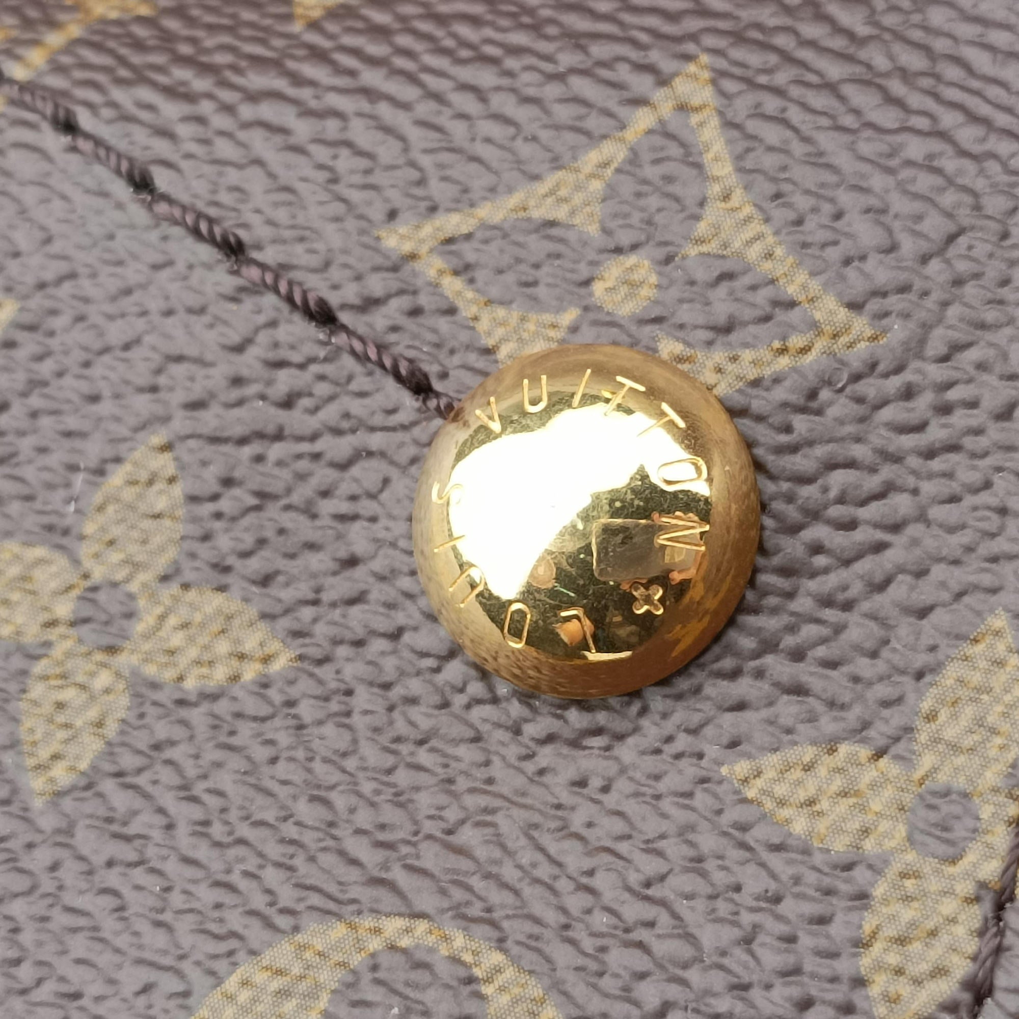 Vintage Louis Vuitton ARTSY MM BROWN Monogram Canvas M40249 shoulderbag | stylenewstar