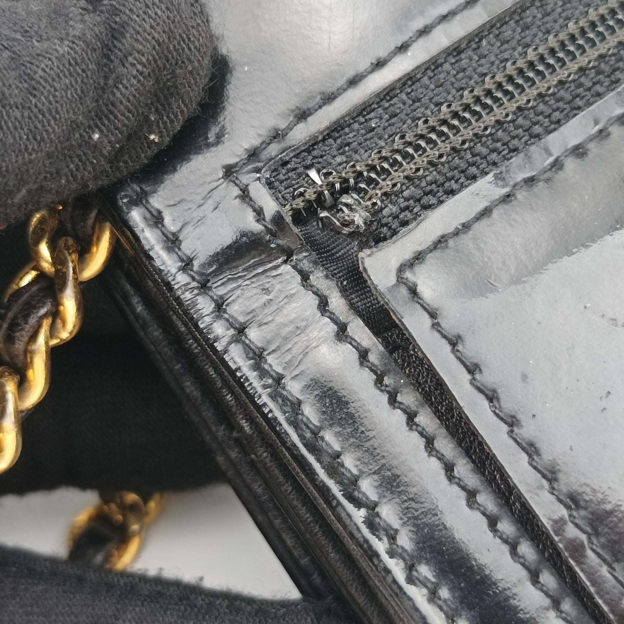 Pre-owned Chanel CocoMark Black Patent leather A05281 shoulderbag | stylenewstar