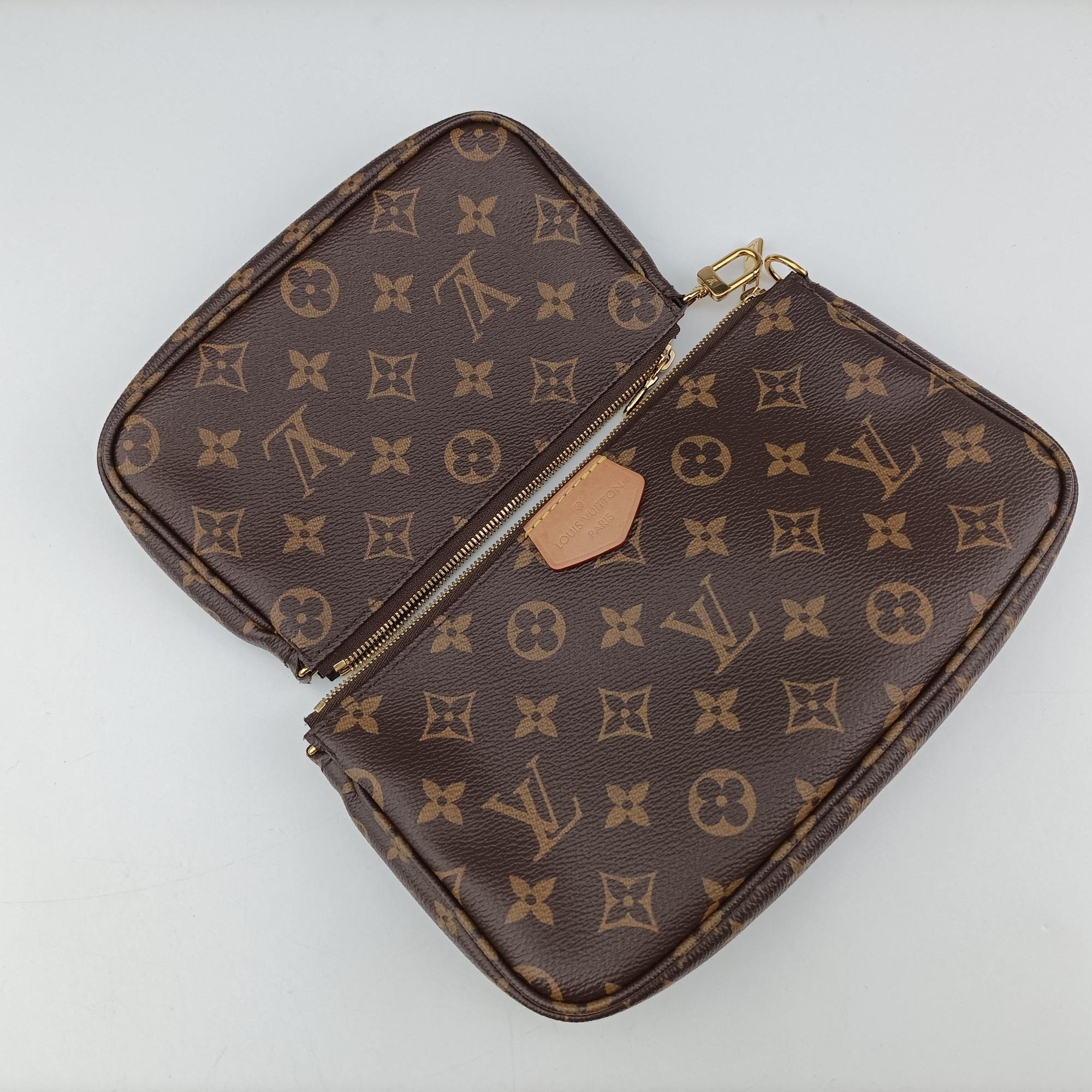 Vintage Louis Vuitton MULTI POCHETTE ACCESSOIRES MARRON×ROSE CLAIRE Monogram Canvas M44840 shoulderbag | stylenewstar