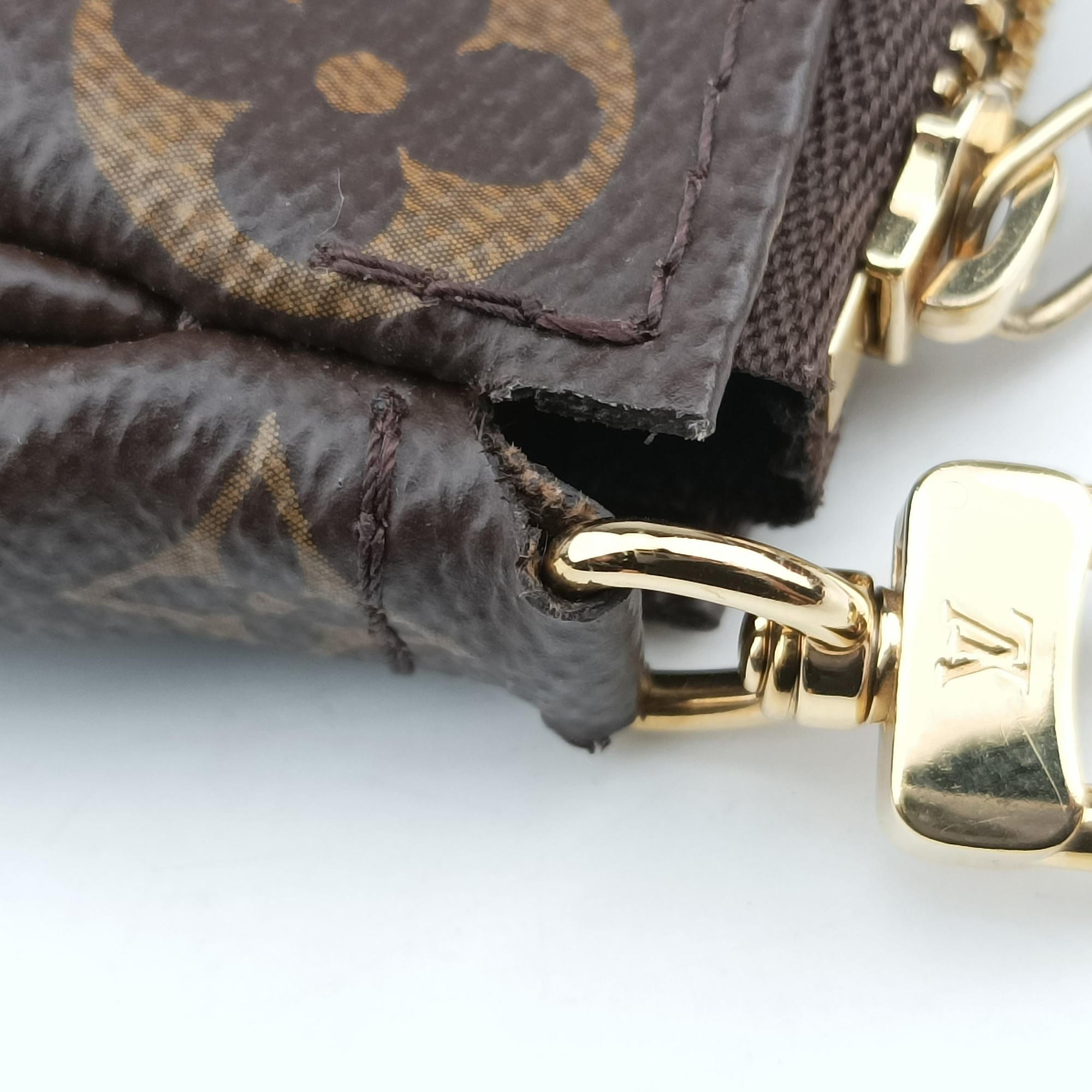 Vintage Louis Vuitton MULTI POCHETTE ACCESSOIRES MARRON×ROSE CLAIRE Monogram Canvas M44840 shoulderbag | stylenewstar