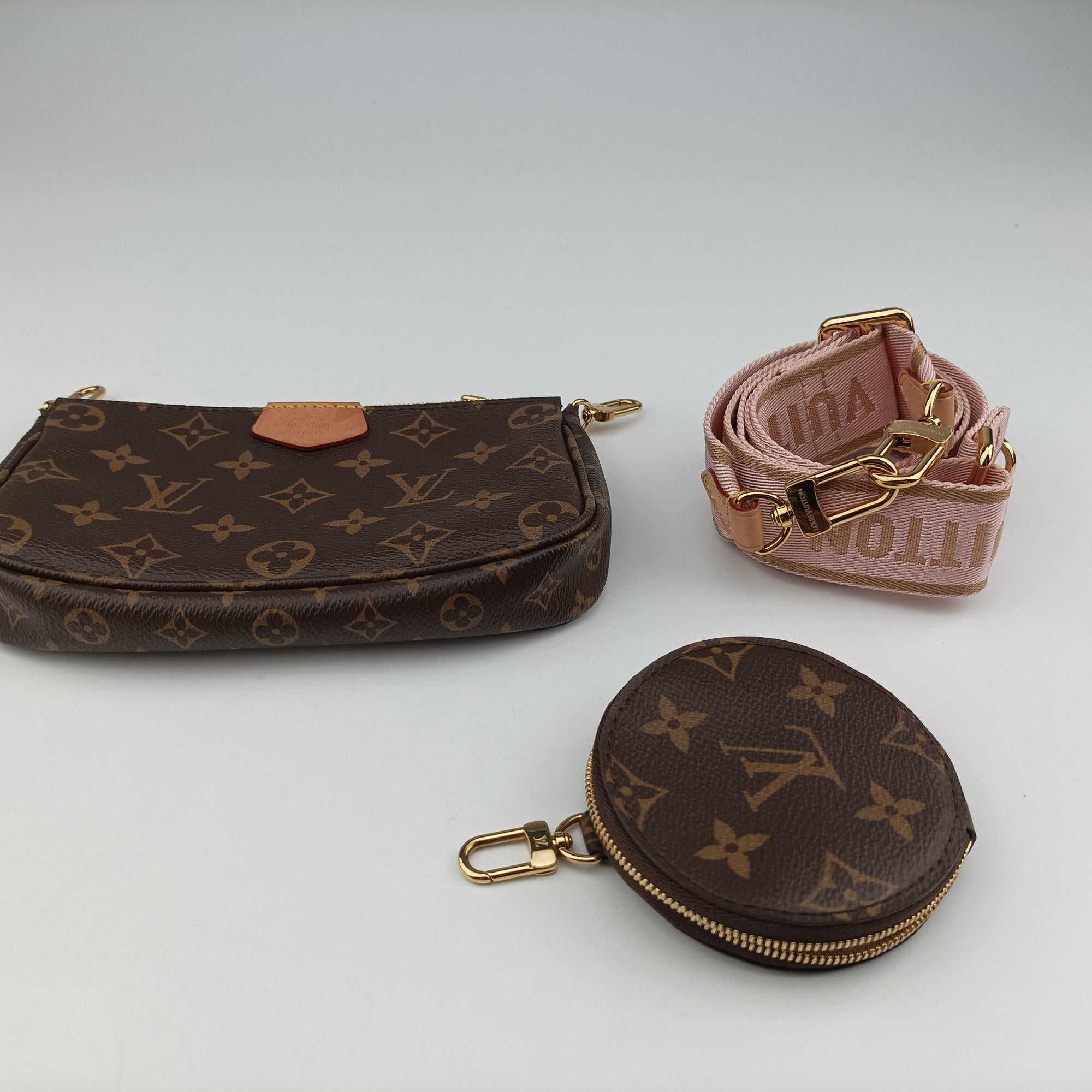 Vintage Louis Vuitton MULTI POCHETTE ACCESSOIRES MARRON×ROSE CLAIRE Monogram Canvas M44840 shoulderbag | stylenewstar