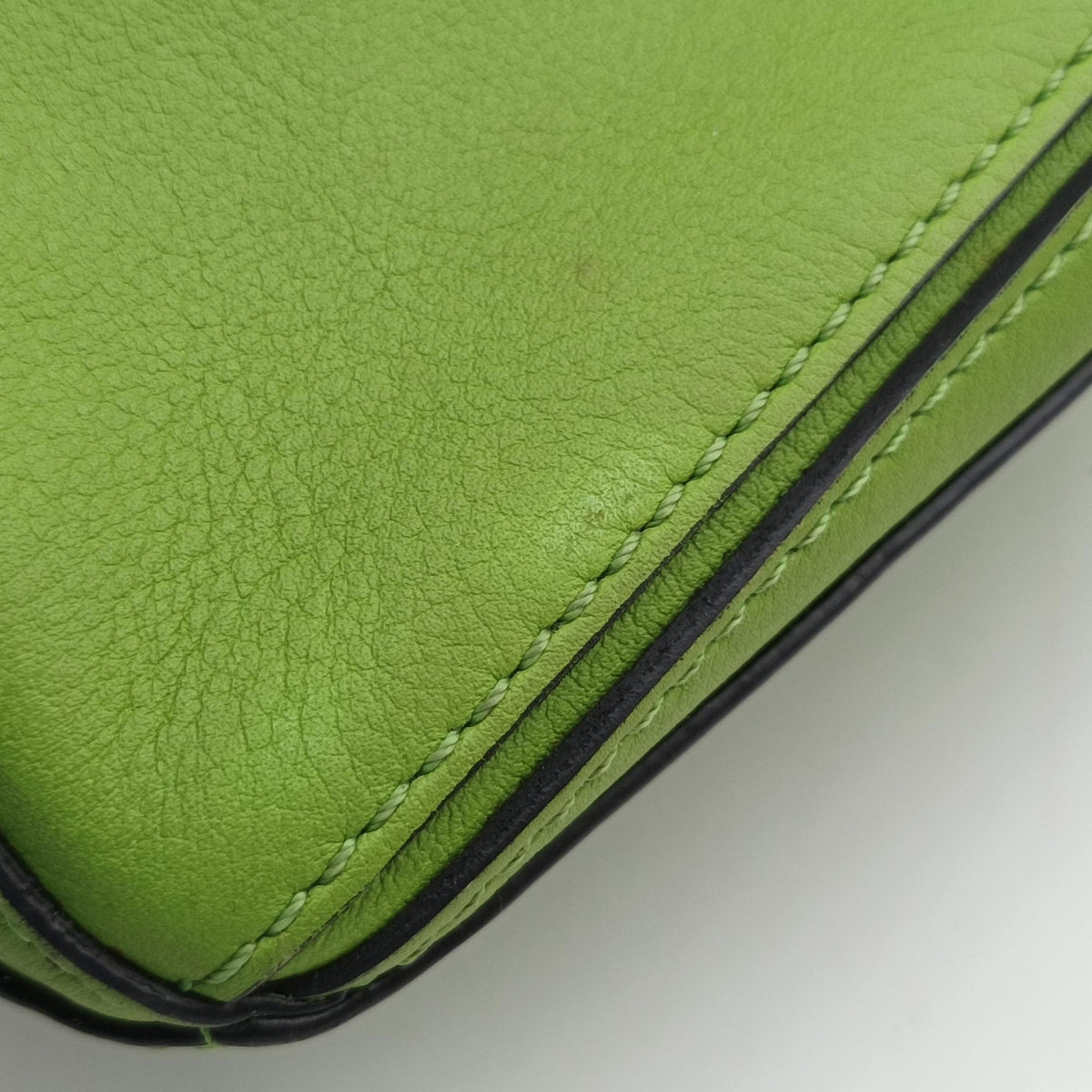 Pre-owned Loewe Puzzle Nano Green Leather  shoulderbag | stylenewstar