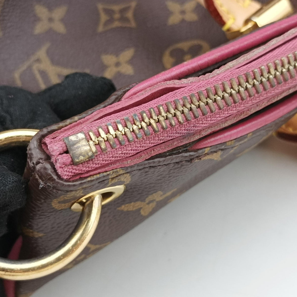 Secondhand Louis Vuitton PALLAS brown×Rose Bruyere Monogram Canvas×calf leather M43705 shoulderbag | stylenewstar