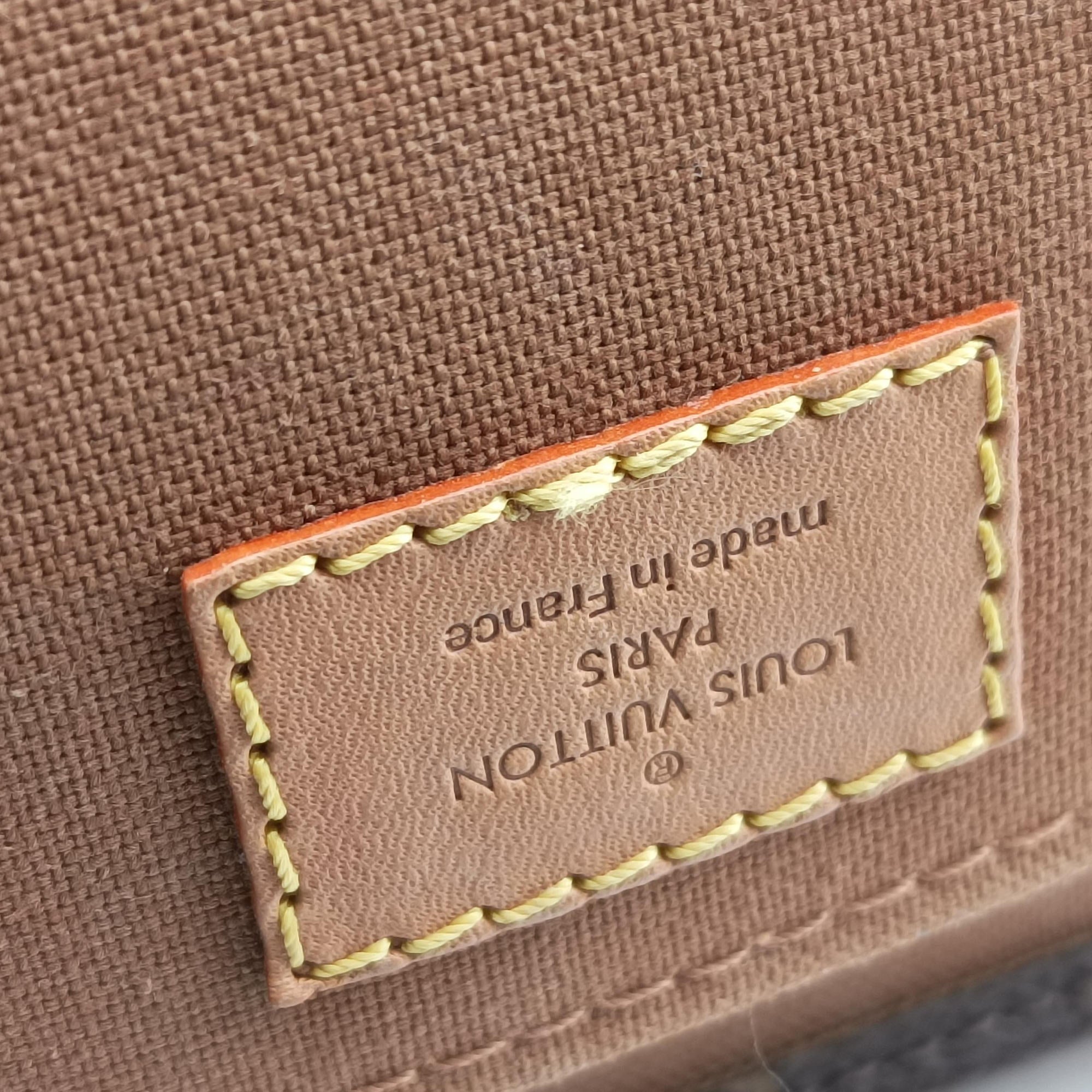 Pre-owned Louis Vuitton Petit Sac Plat Brown Monogram Canvas M69442 shoulderbag | stylenewstar