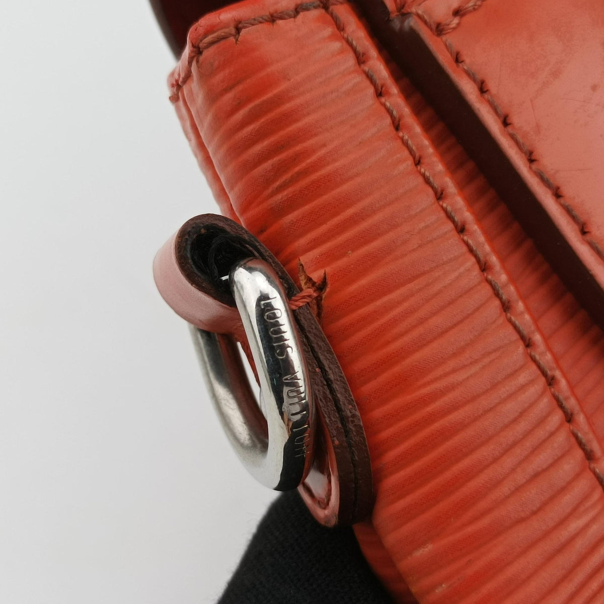 Secondhand Louis Vuitton EDEN PM Orange Epi M40653 shoulderbag | stylenewstar