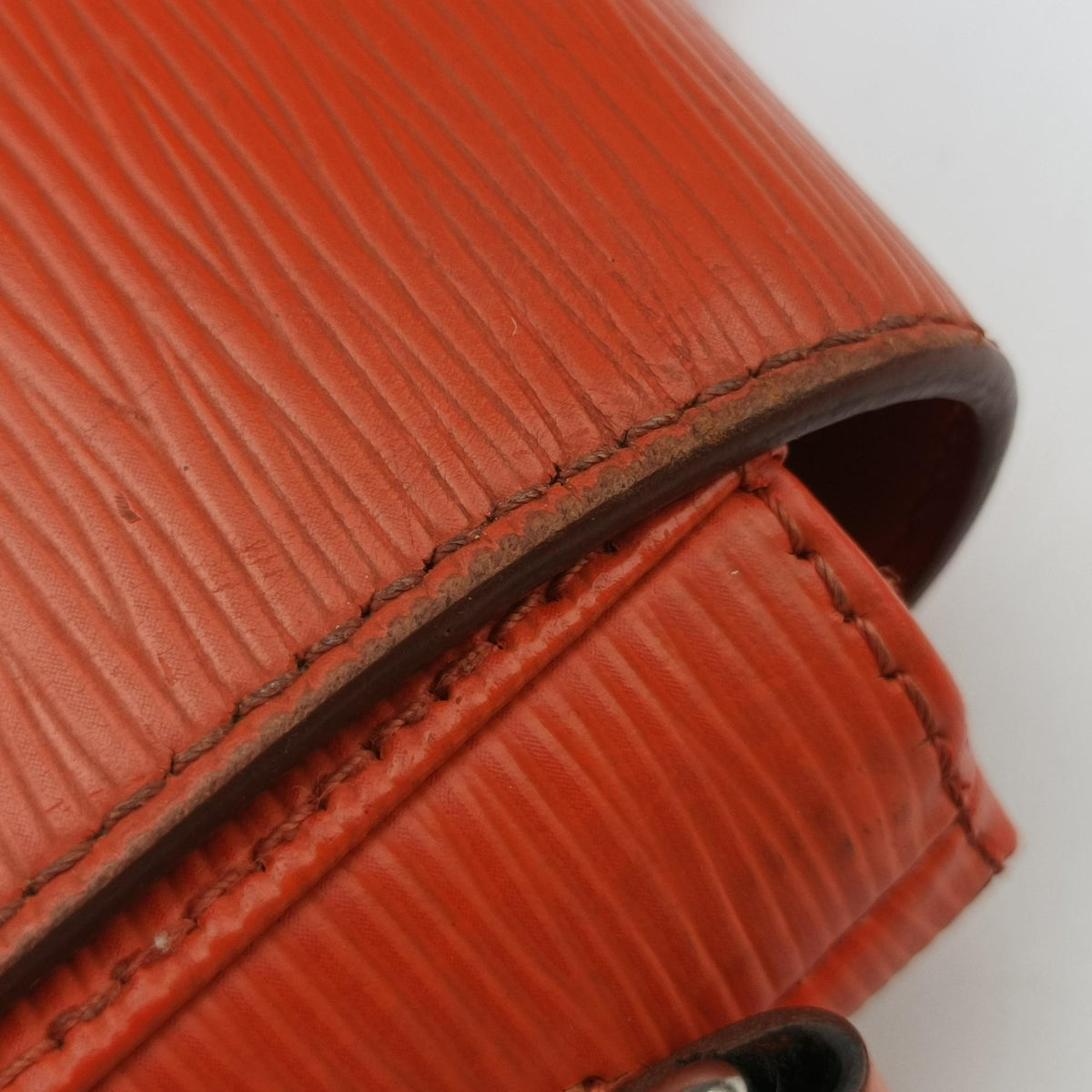 Secondhand Louis Vuitton EDEN PM Orange Epi M40653 shoulderbag | stylenewstar