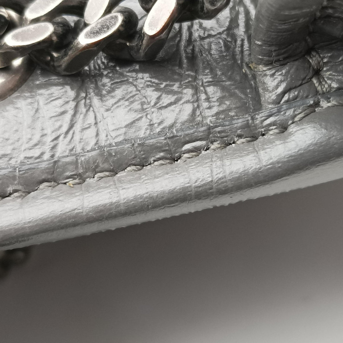 Pre-owned Yves Saint Laurent Niki Grey Leather 583103 shoulderbag | stylenewstar