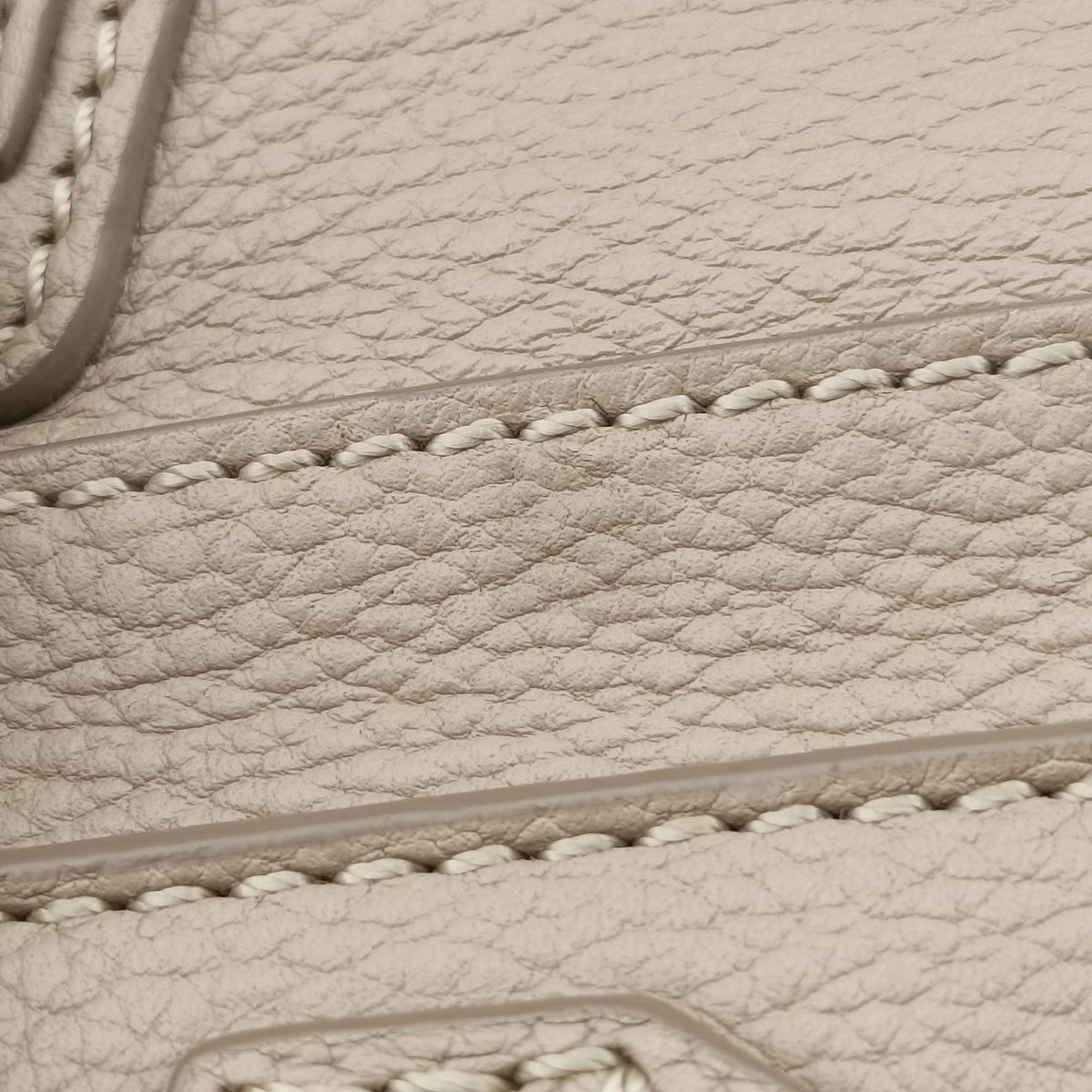 Pre-owned Celine luggage mini shopper Beige Leather  handbag | stylenewstar