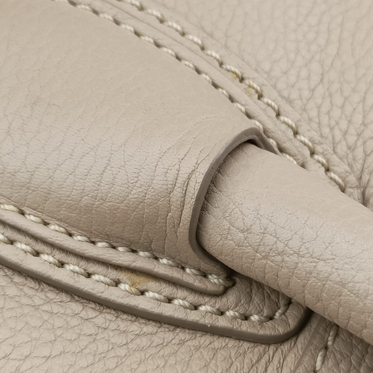 Pre-owned Celine luggage mini shopper Beige Leather  handbag | stylenewstar
