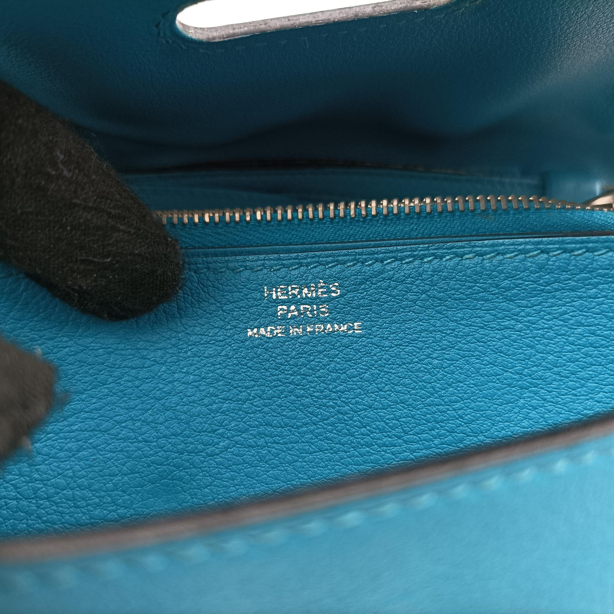 Pre-owned Hermes Convoyeur Blue Leather  shoulderbag | stylenewstar