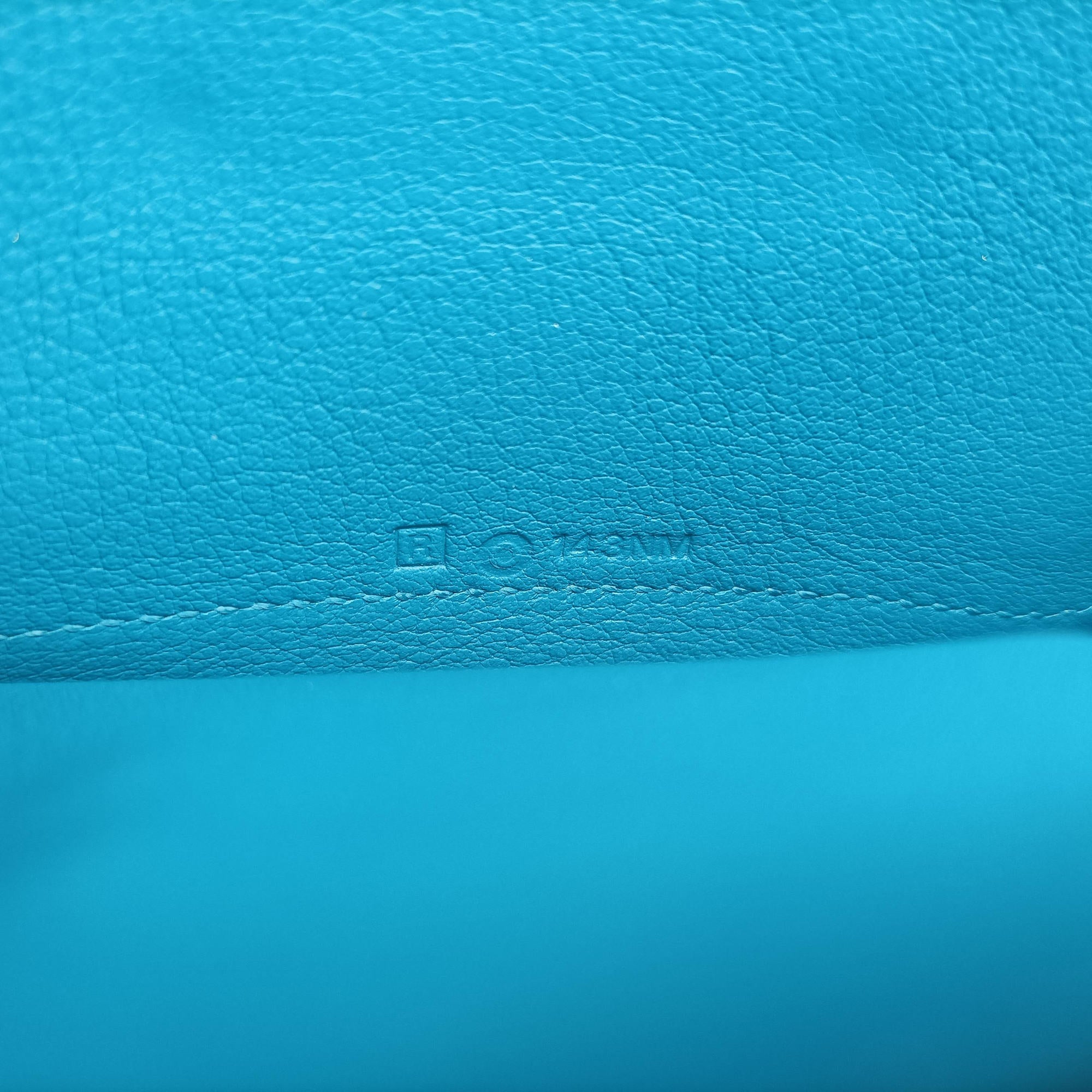 Pre-owned Hermes Convoyeur Blue Leather  shoulderbag | stylenewstar