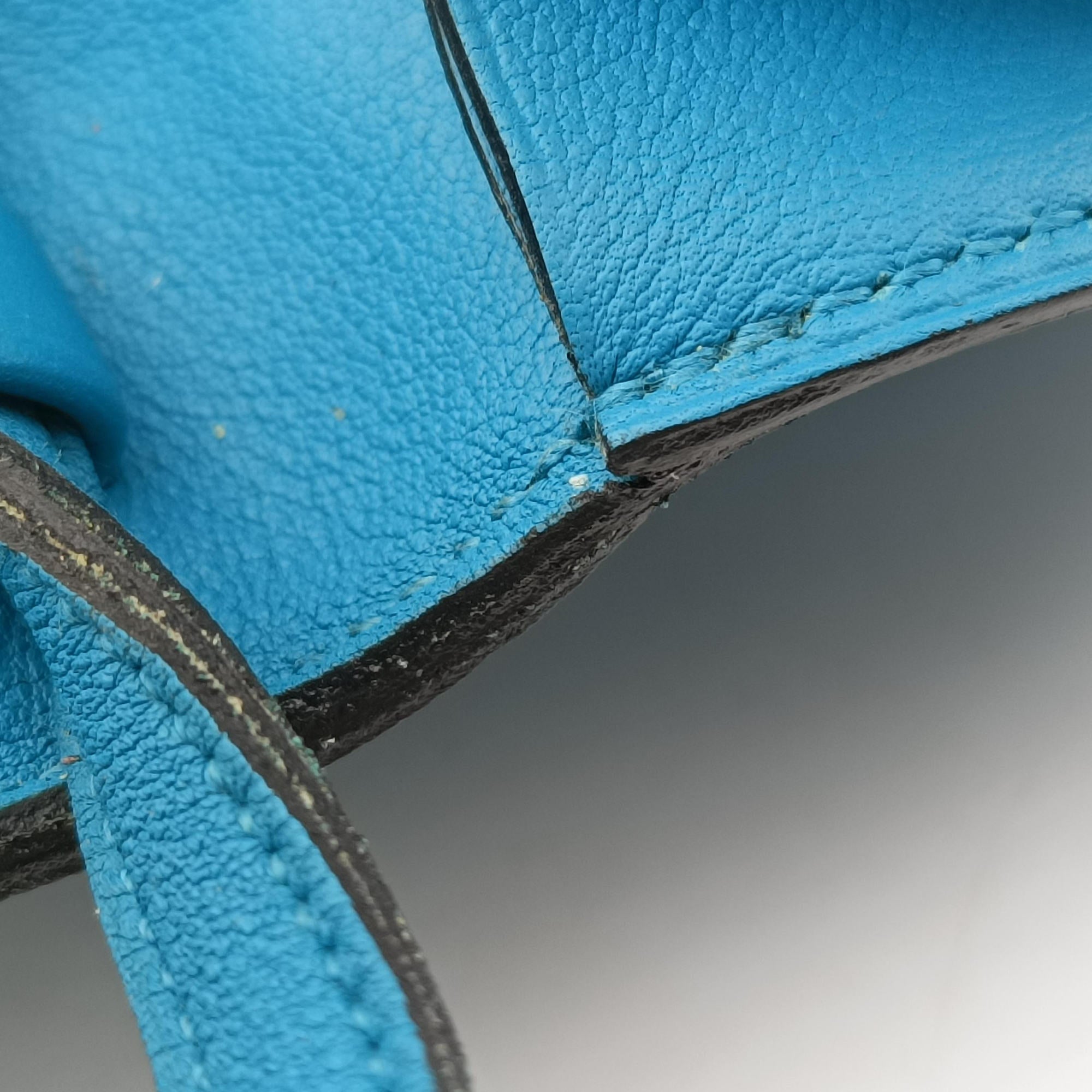 Pre-owned Hermes Convoyeur Blue Leather  shoulderbag | stylenewstar