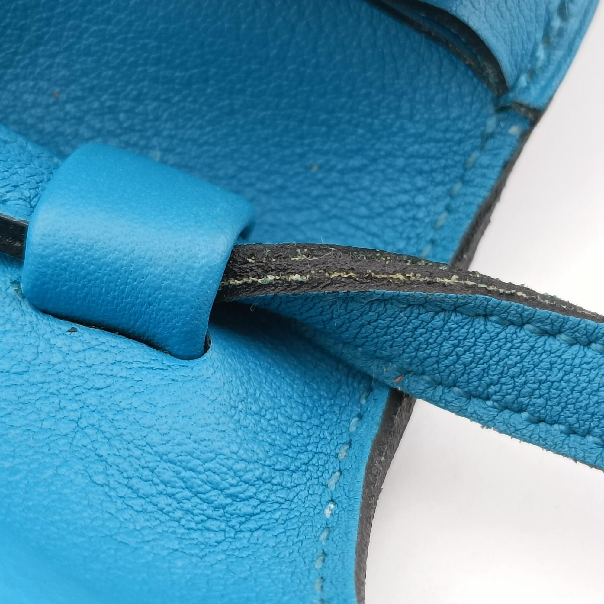 Pre-owned Hermes Convoyeur Blue Leather  shoulderbag | stylenewstar