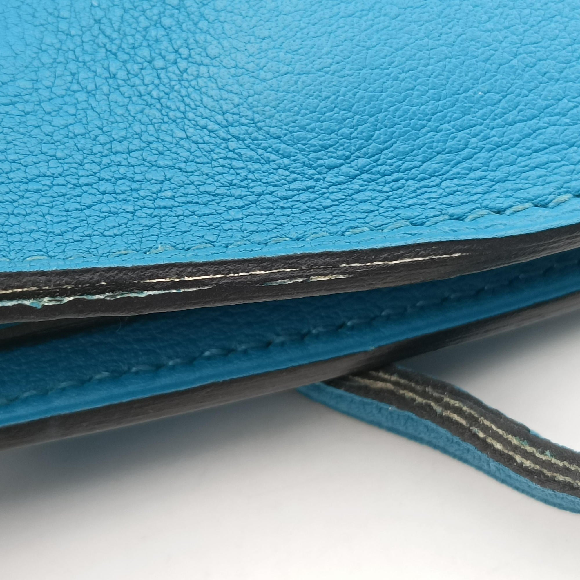 Pre-owned Hermes Convoyeur Blue Leather  shoulderbag | stylenewstar