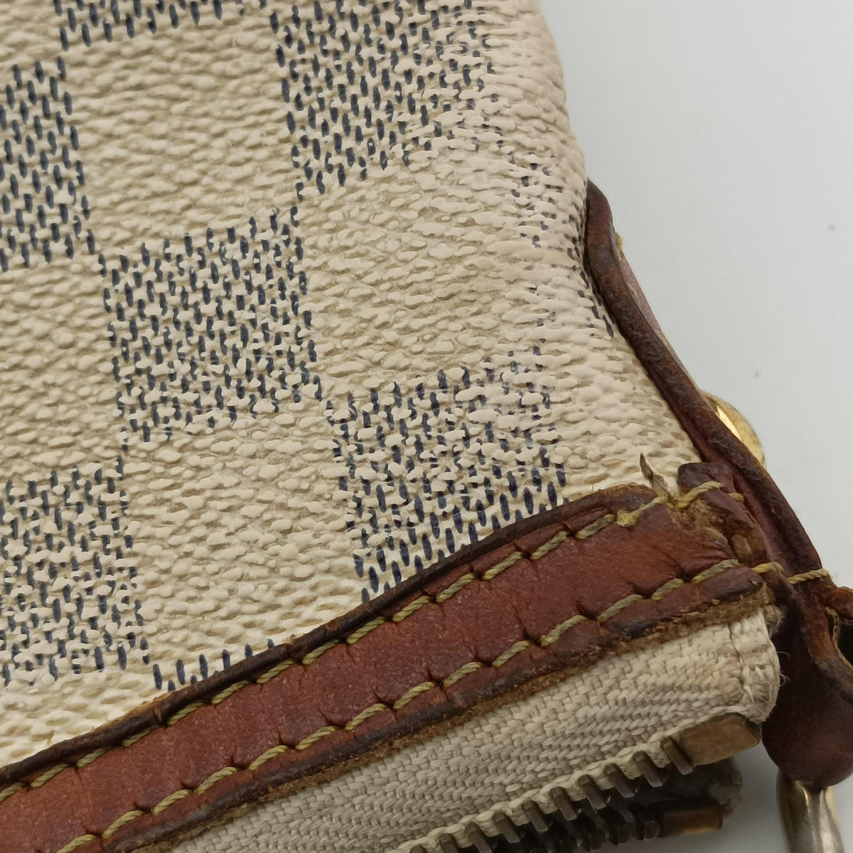 Pre-owned Louis Vuitton SIRACUSA PM AZUR Damier Canvas N41113 shoulderbag | stylenewstar