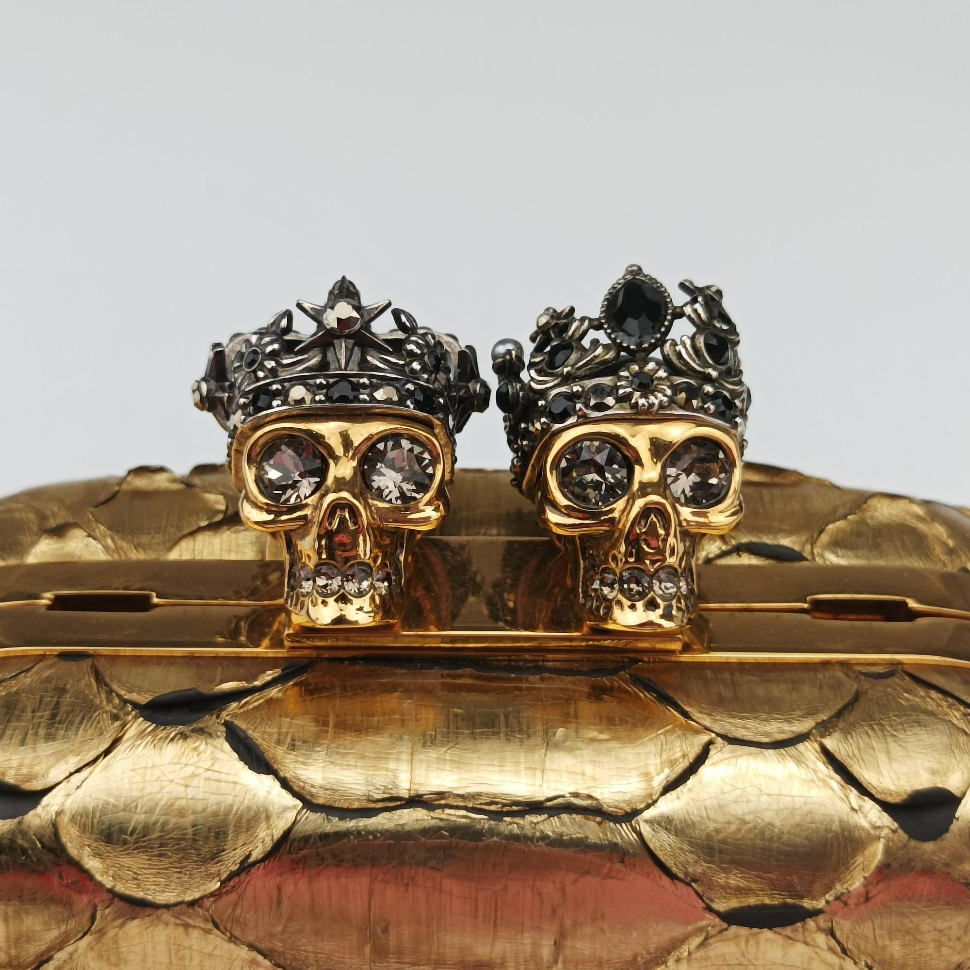 Pre-owned Alexander McQueen Skull box Golden Python  clutchbag | stylenewstar