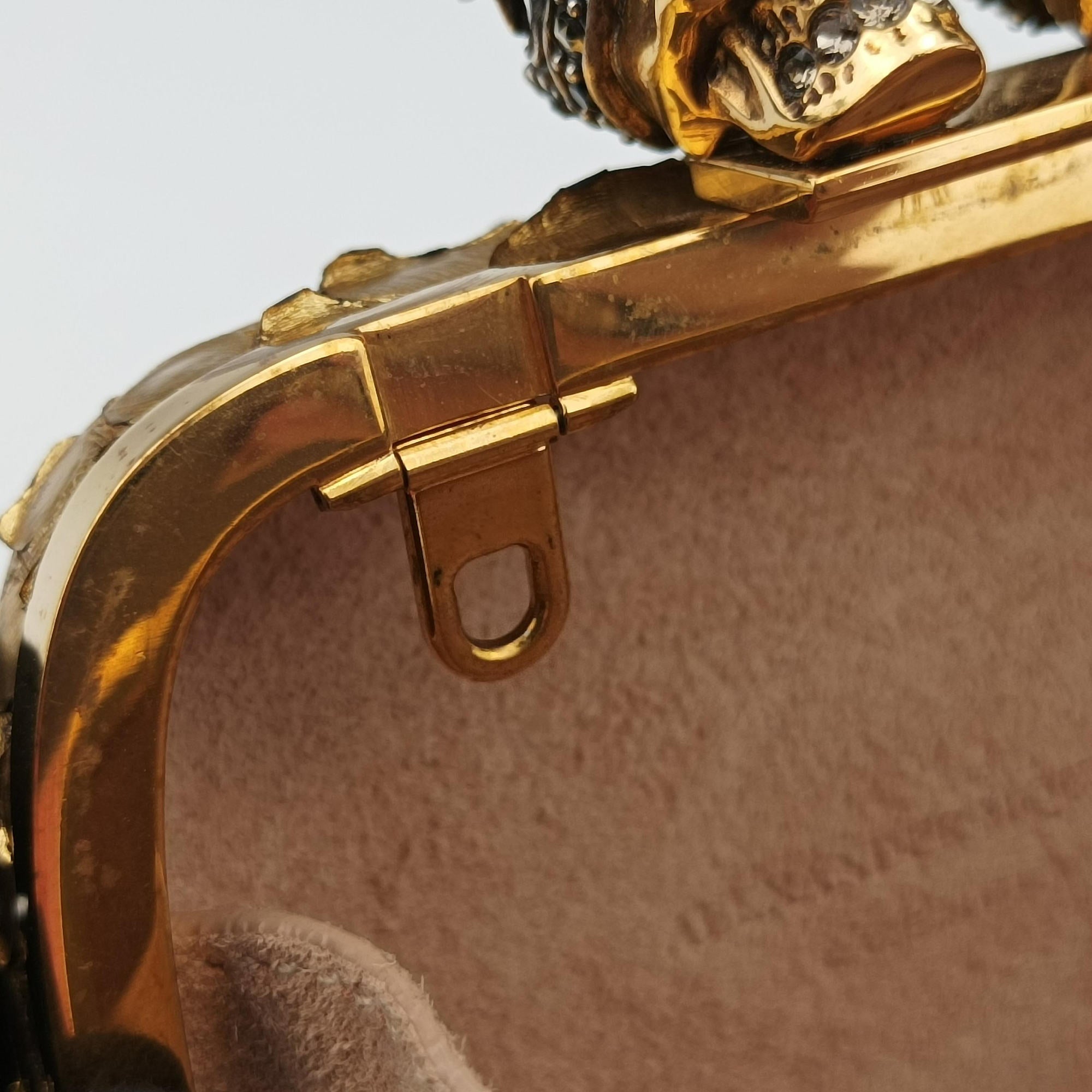 Pre-owned Alexander McQueen Skull box Golden Python  clutchbag | stylenewstar