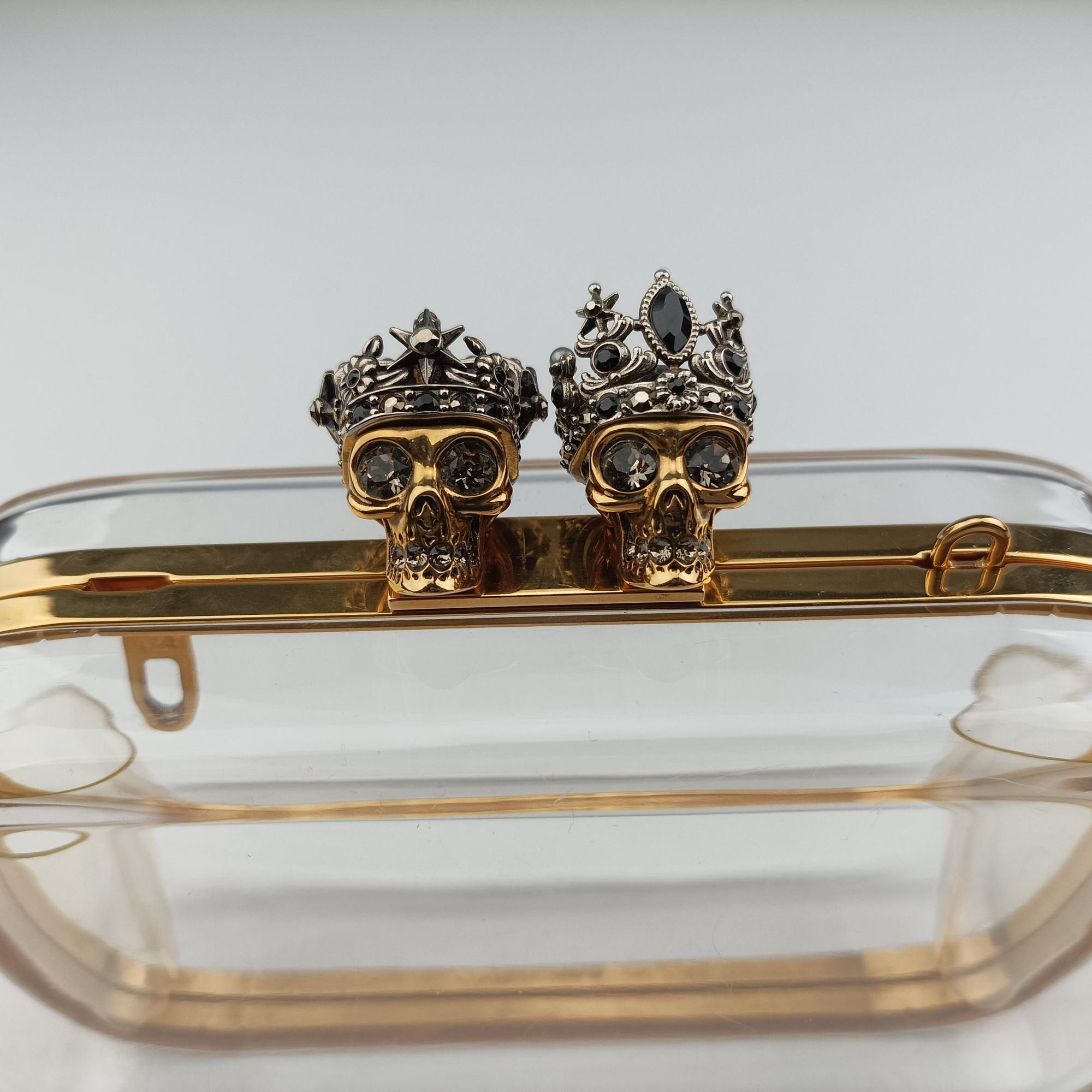 Pre-owned Alexander McQueen King and Queen Clutch Transparent Plexiglass  shoulderbag | stylenewstar